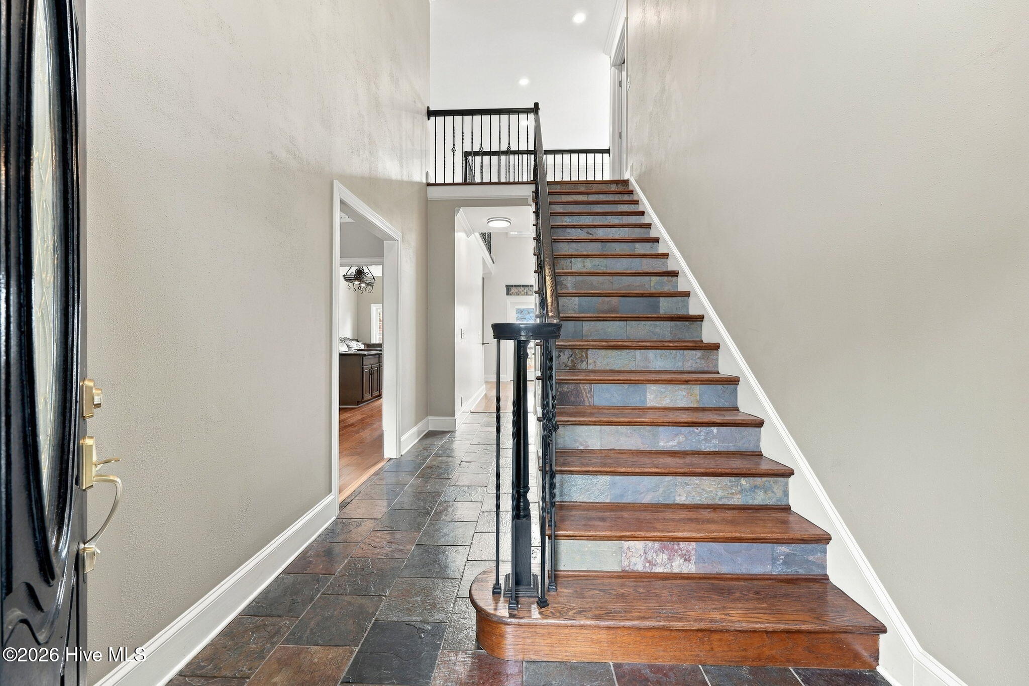 516 Long Point Road Property Photo 12