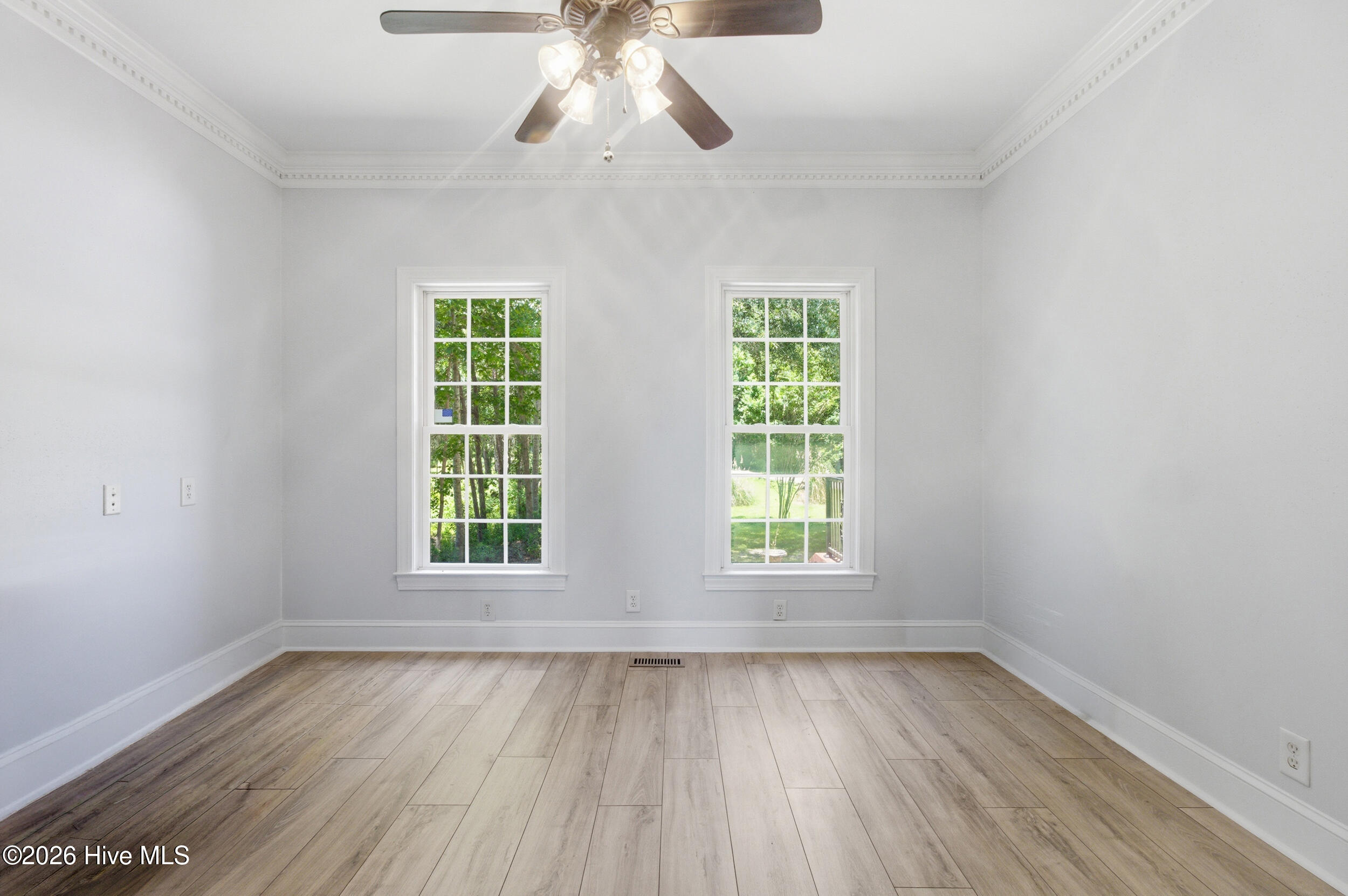 516 Long Point Road Property Photo 13