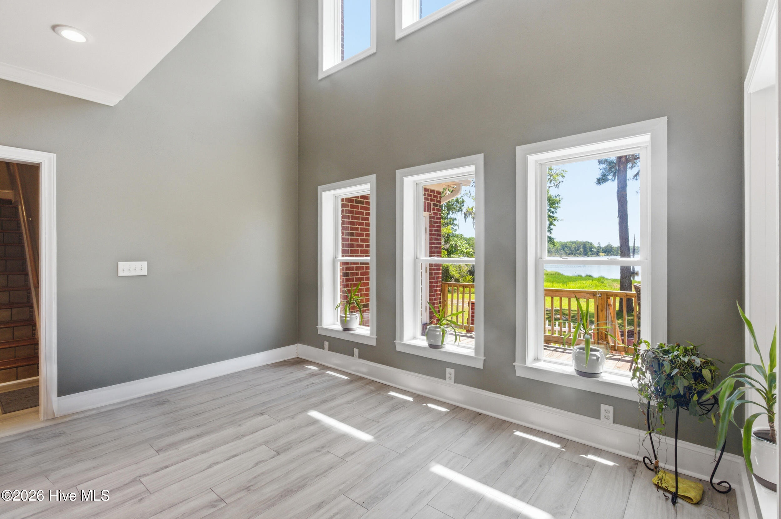 516 Long Point Road Property Photo 14
