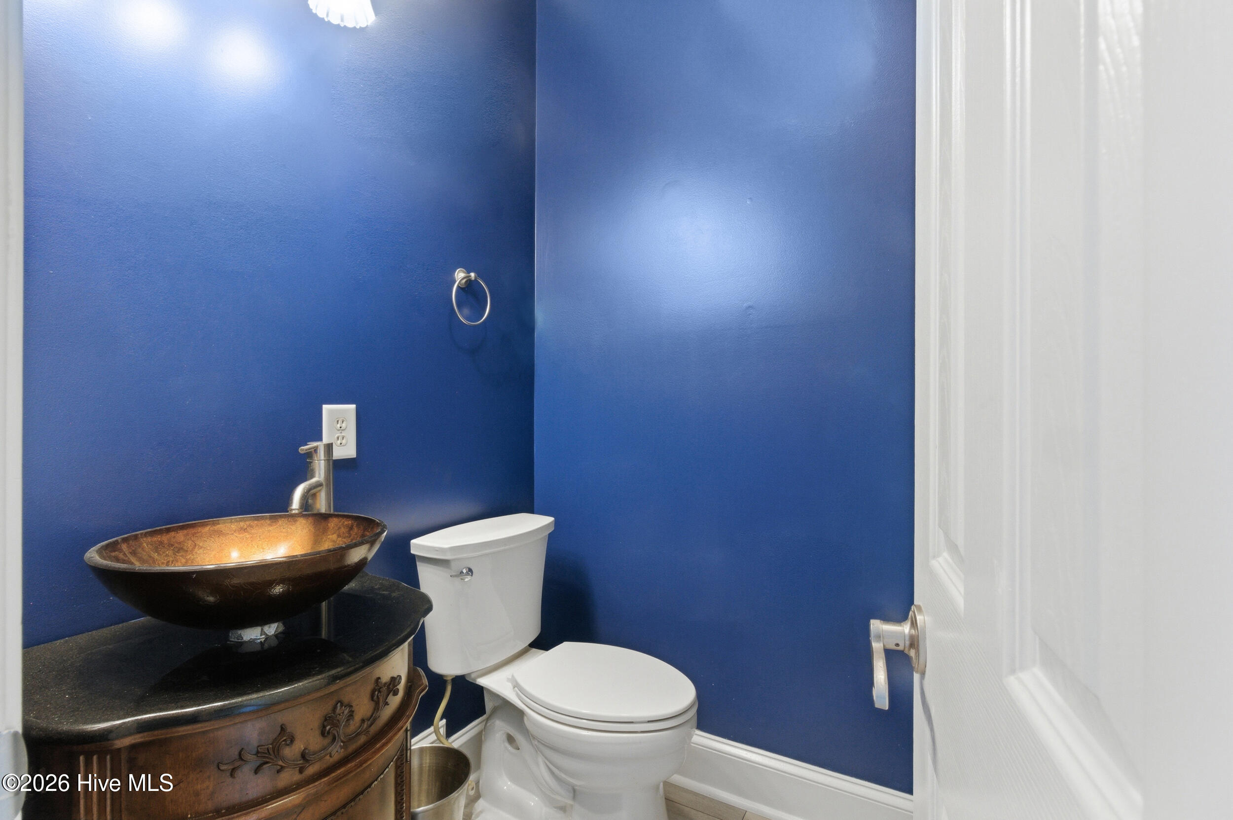 516 Long Point Road Property Photo 15