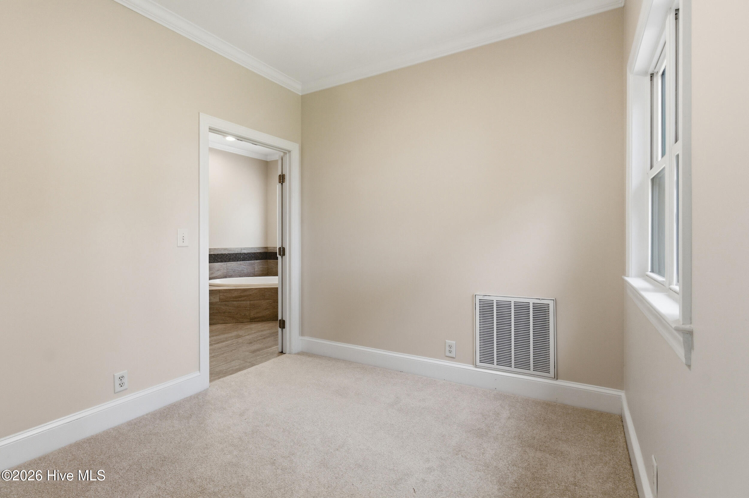 516 Long Point Road Property Photo 17