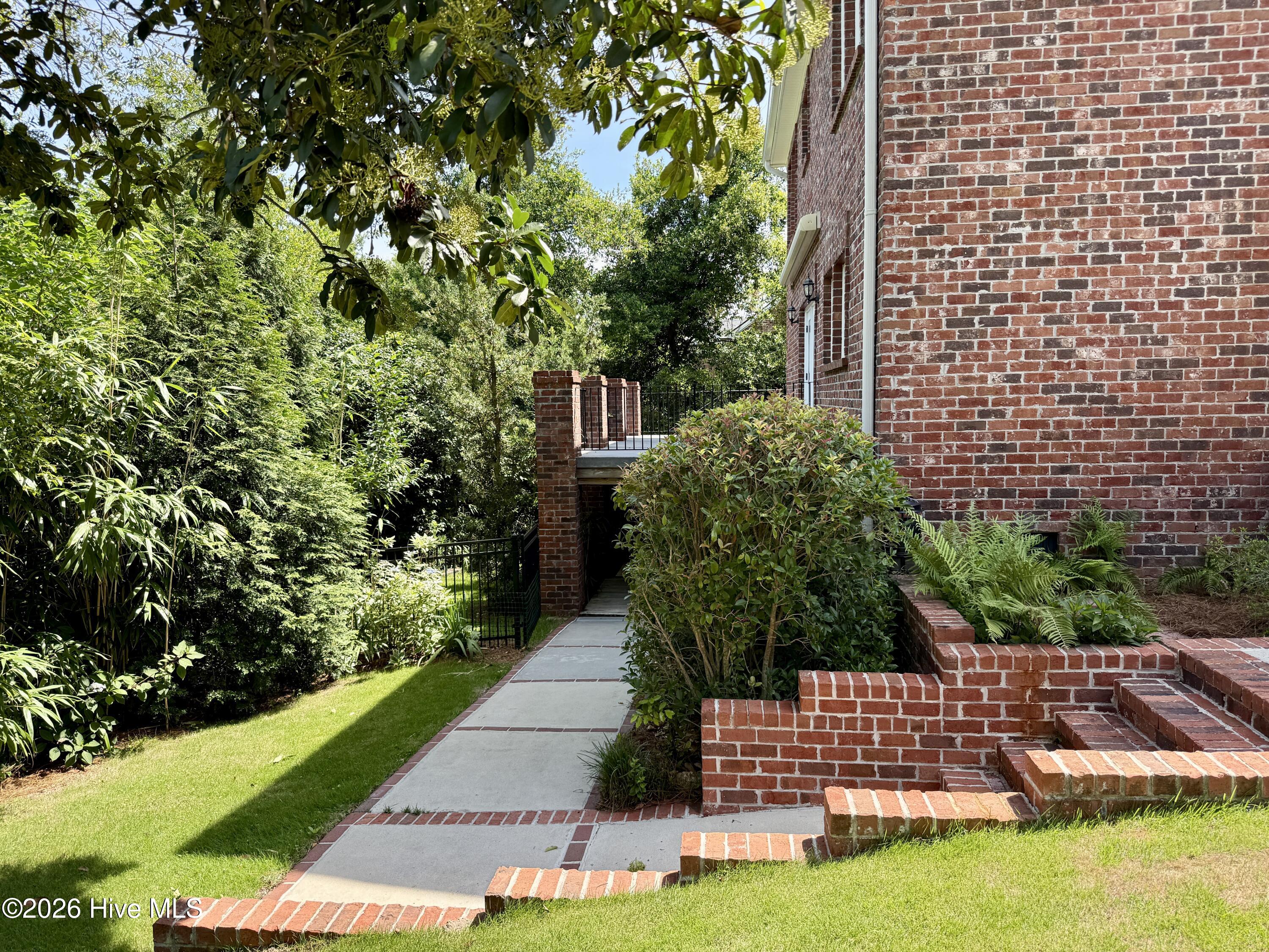3045 Bransford Road Property Photo 11