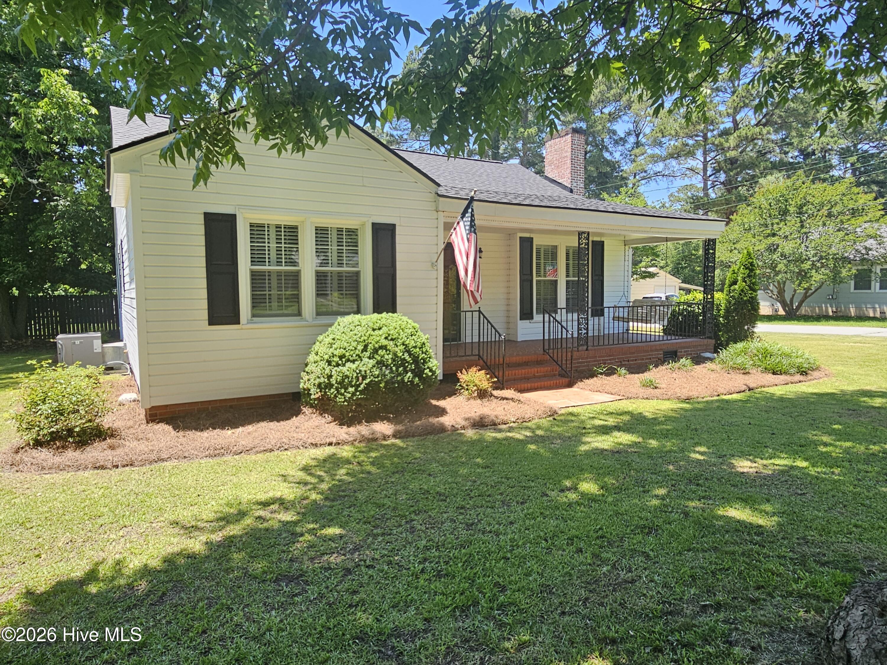 207 Stewart Avenue Property Photo 2