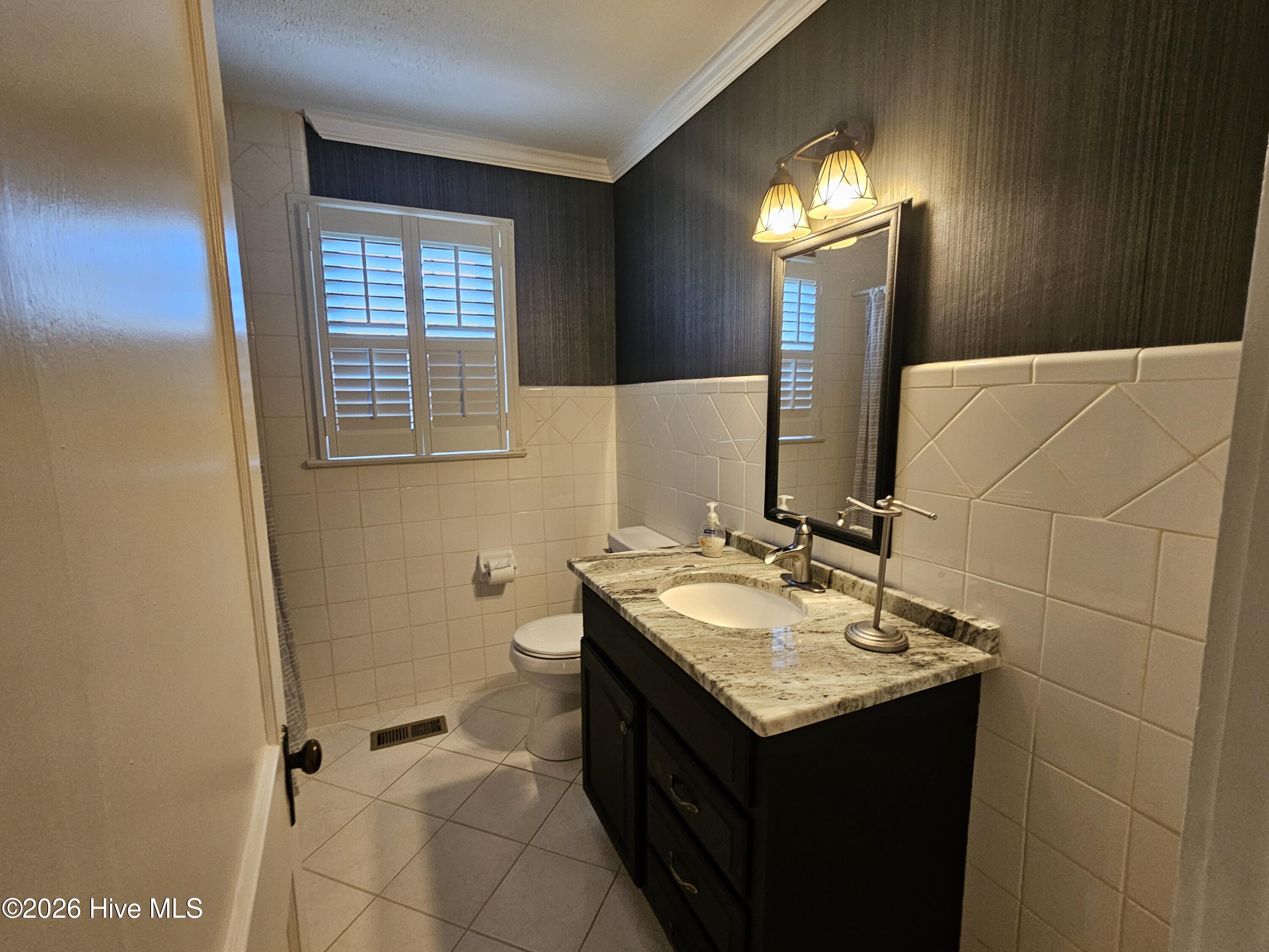 207 Stewart Avenue Property Photo 15