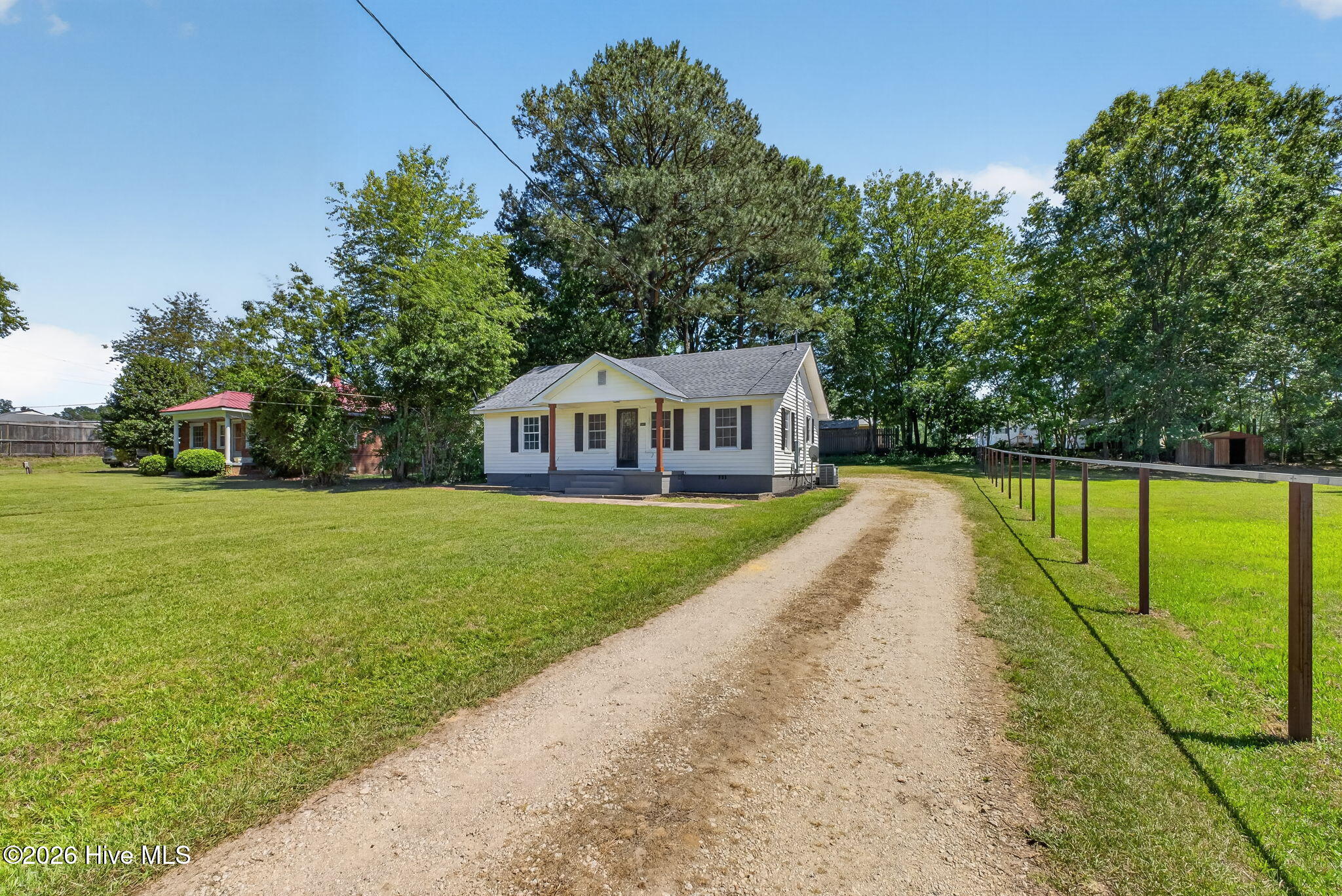 5887 Main Street Property Photo 4