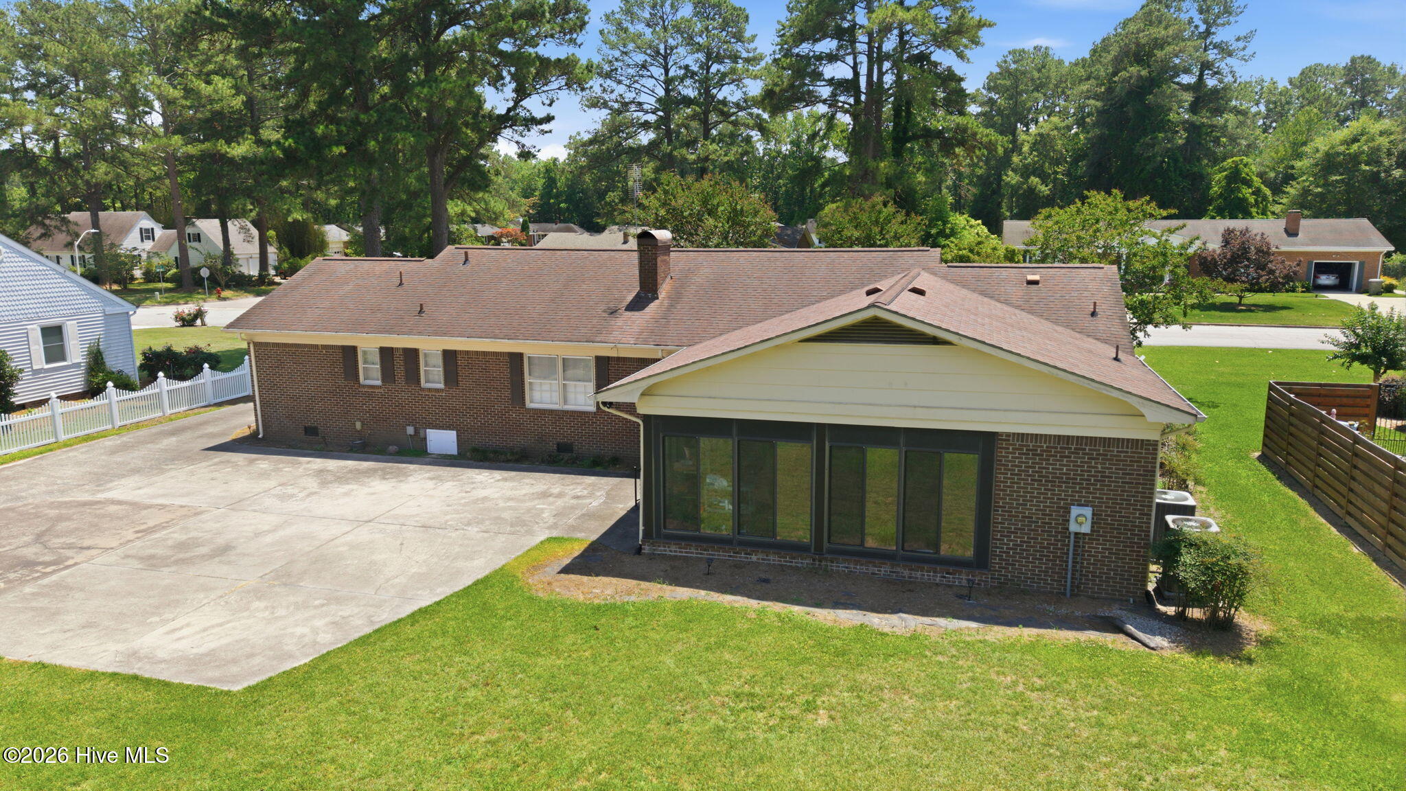 304 Lawson Road Property Photo 8