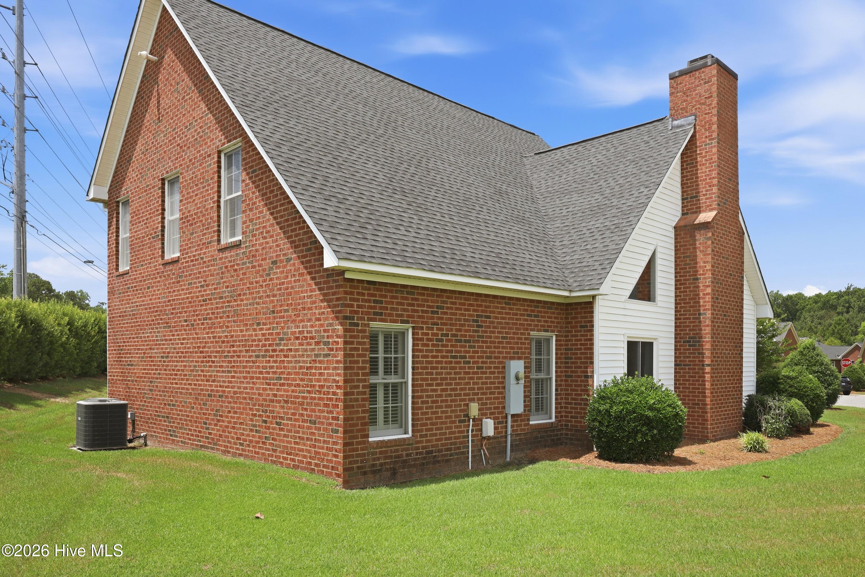 4001 Walkers Court Property Photo 27
