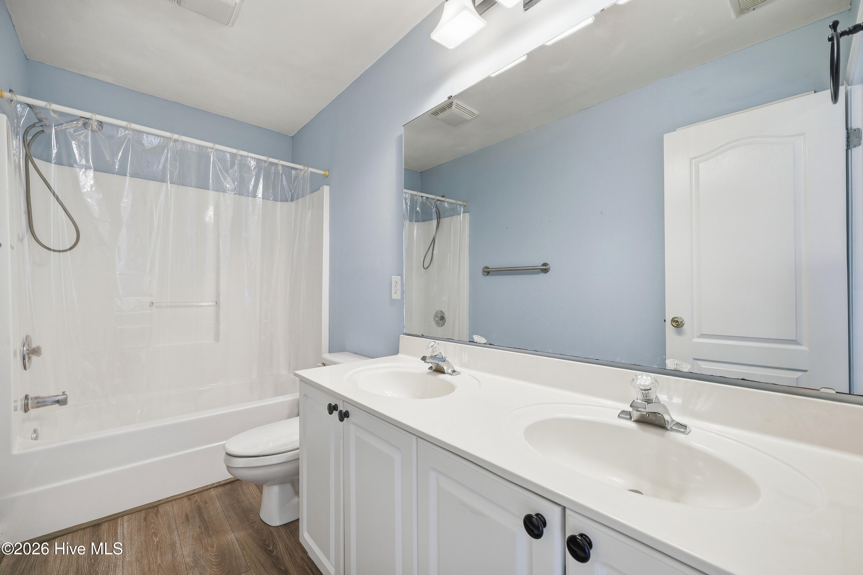 4001 Walkers Court Property Photo 29