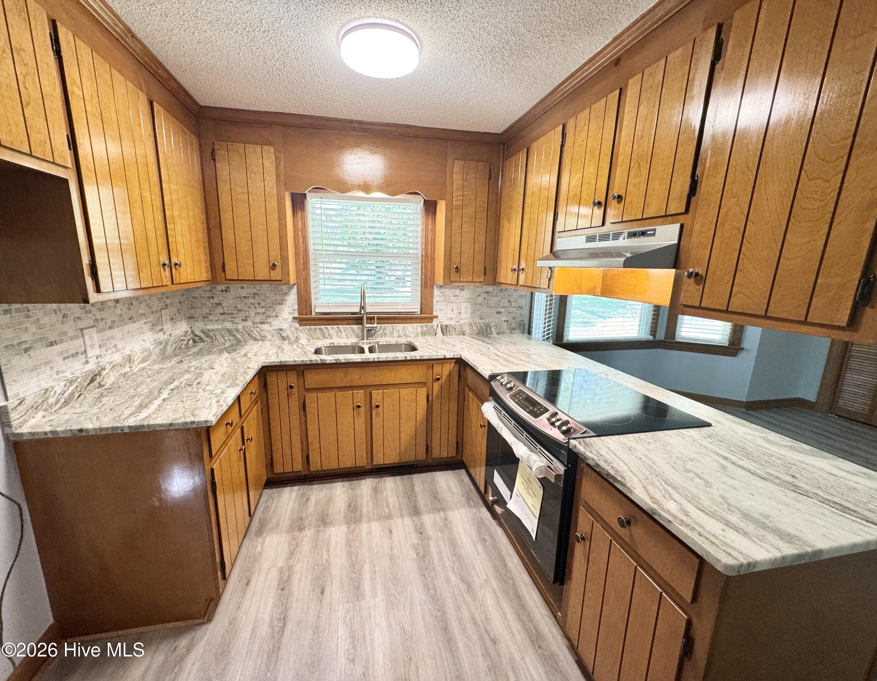 1724 Augustus Drive Property Photo 5