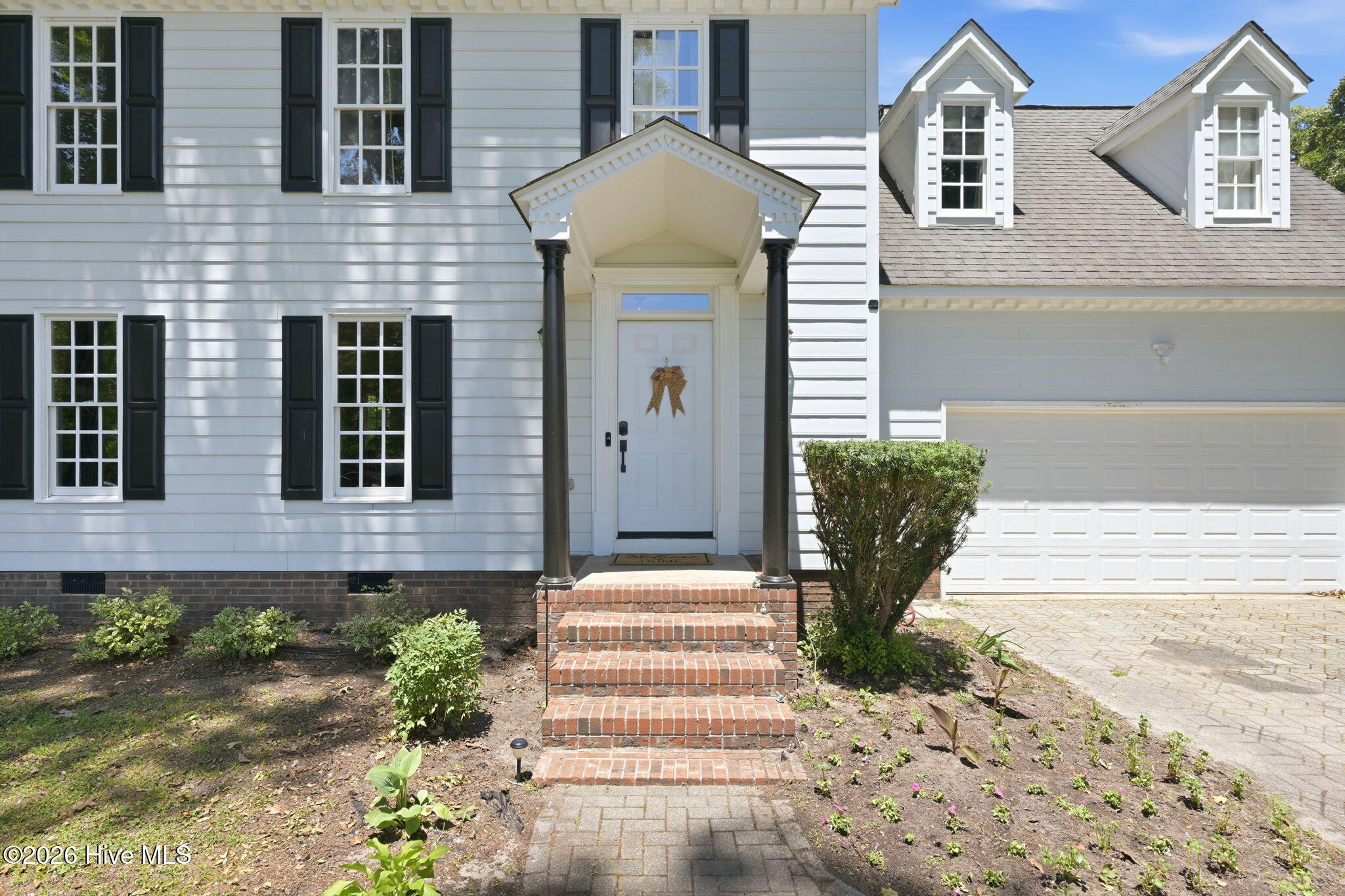 2513 Hickory Street Property Photo 8