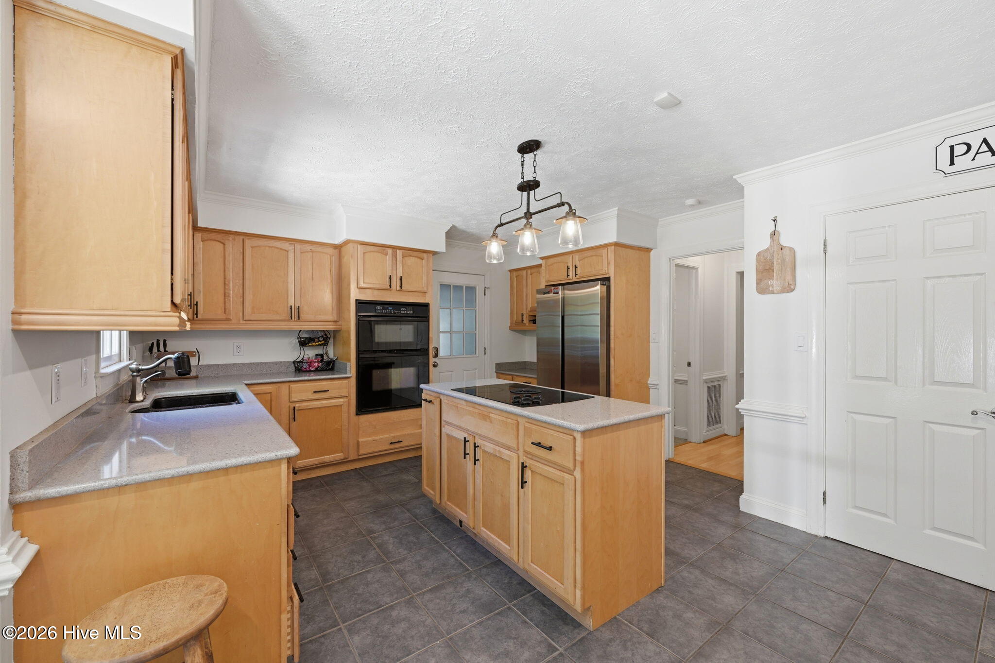 2513 Hickory Street Property Photo 16