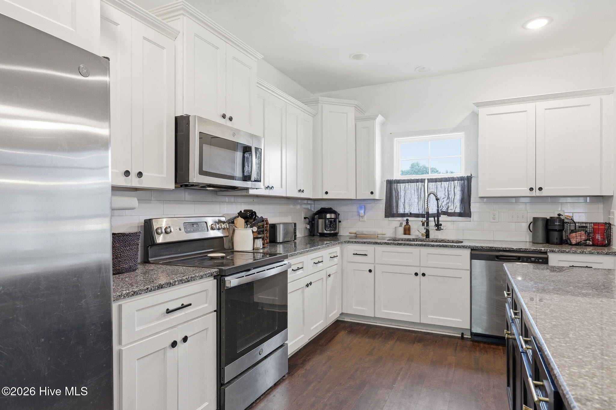 277 B And B Loop Property Photo 21