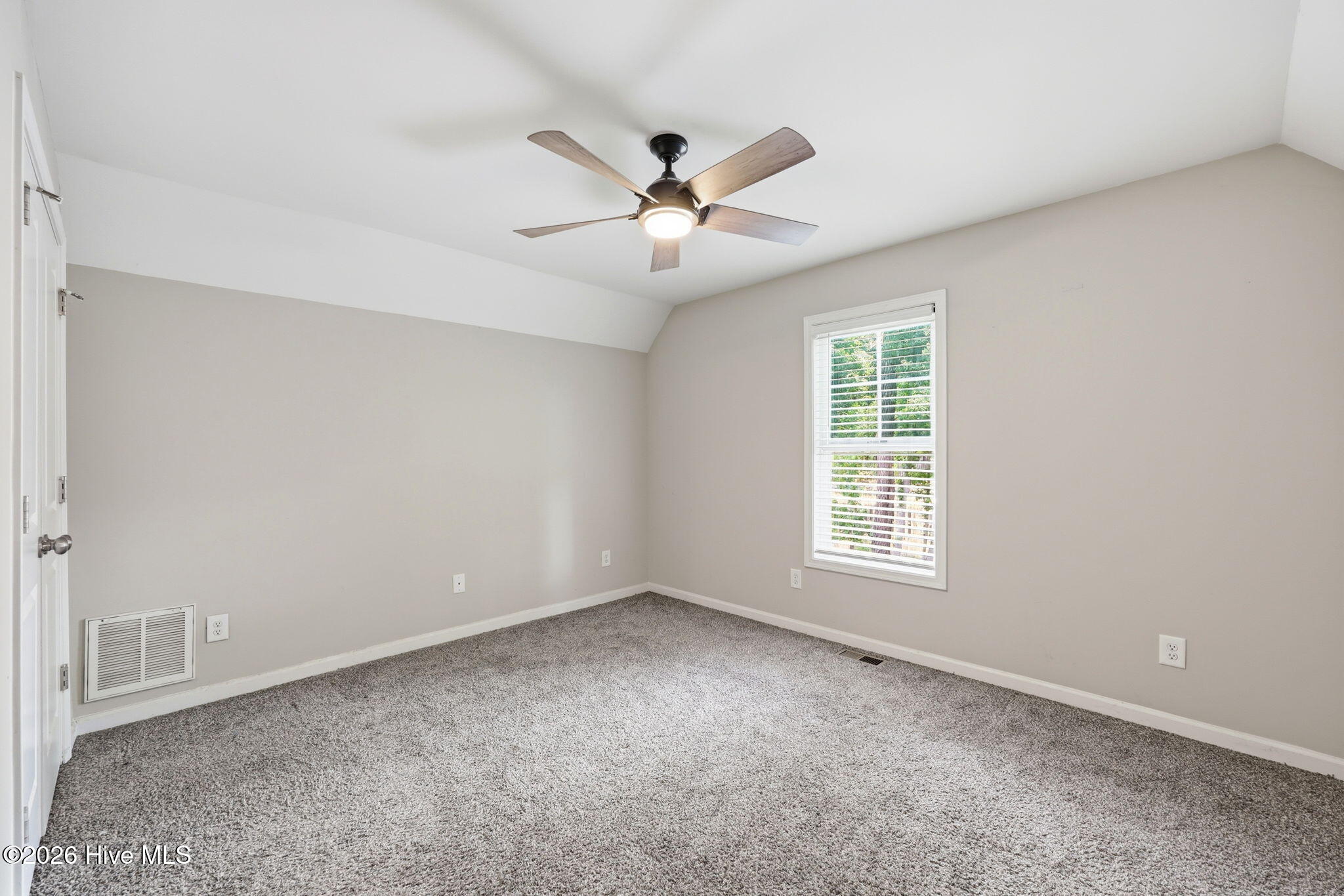 277 B And B Loop Property Photo 39