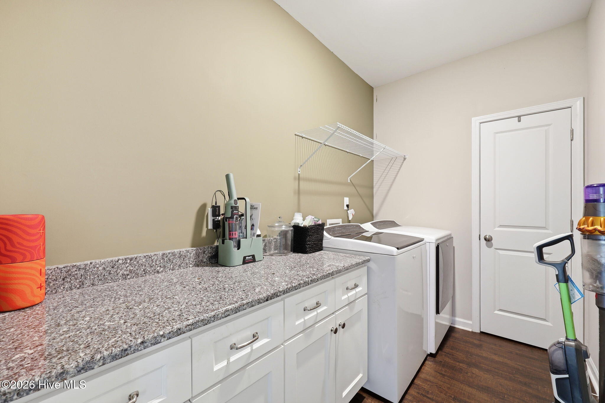 277 B And B Loop Property Photo 42