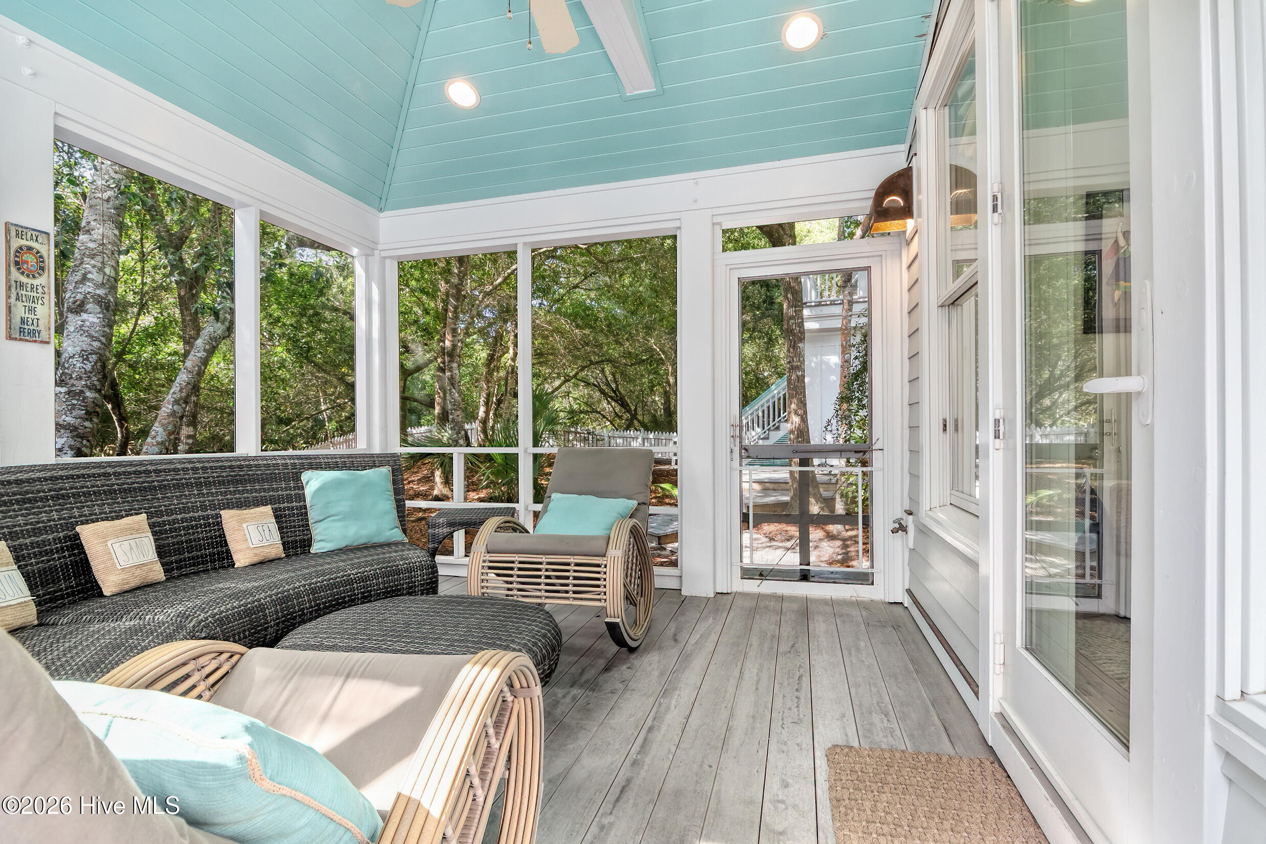 614 Ocracoke Way Property Photo 27