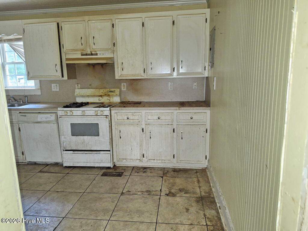 1011 E 6th Street Property Photo 7