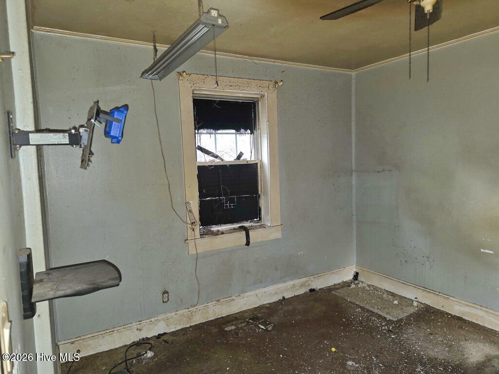 1011 E 6th Street Property Photo 13