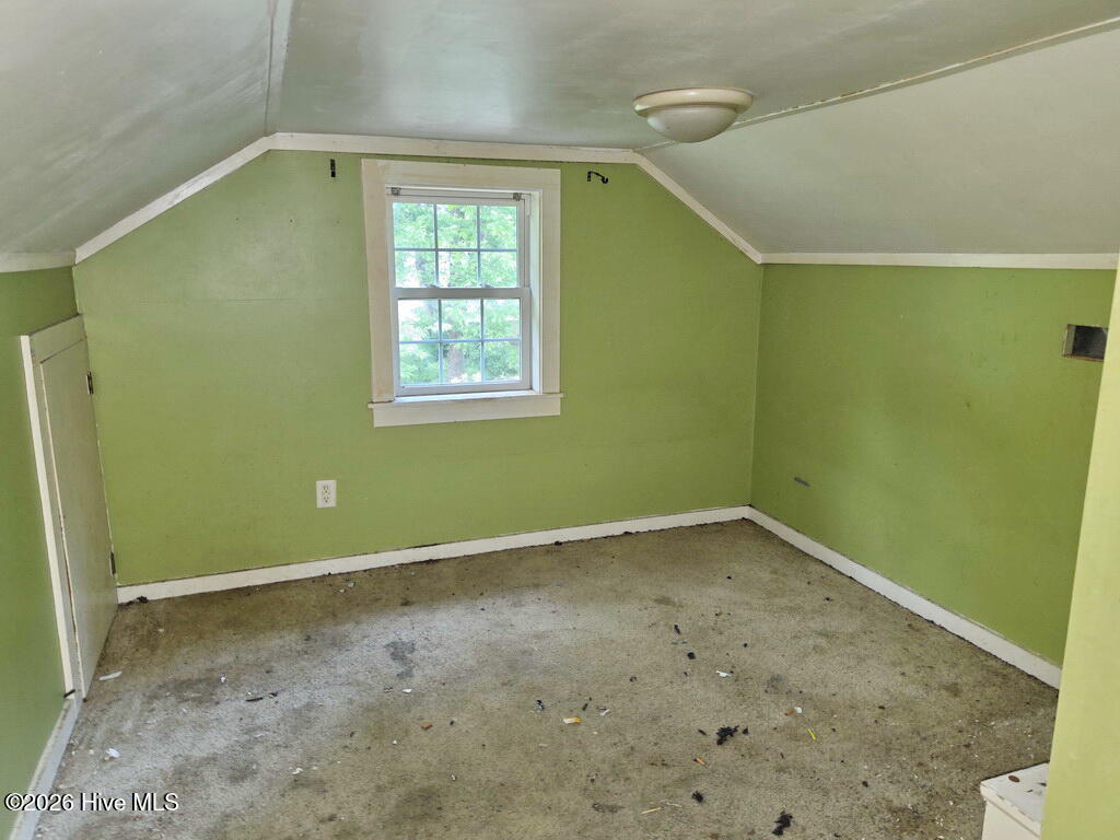 1011 E 6th Street Property Photo 17