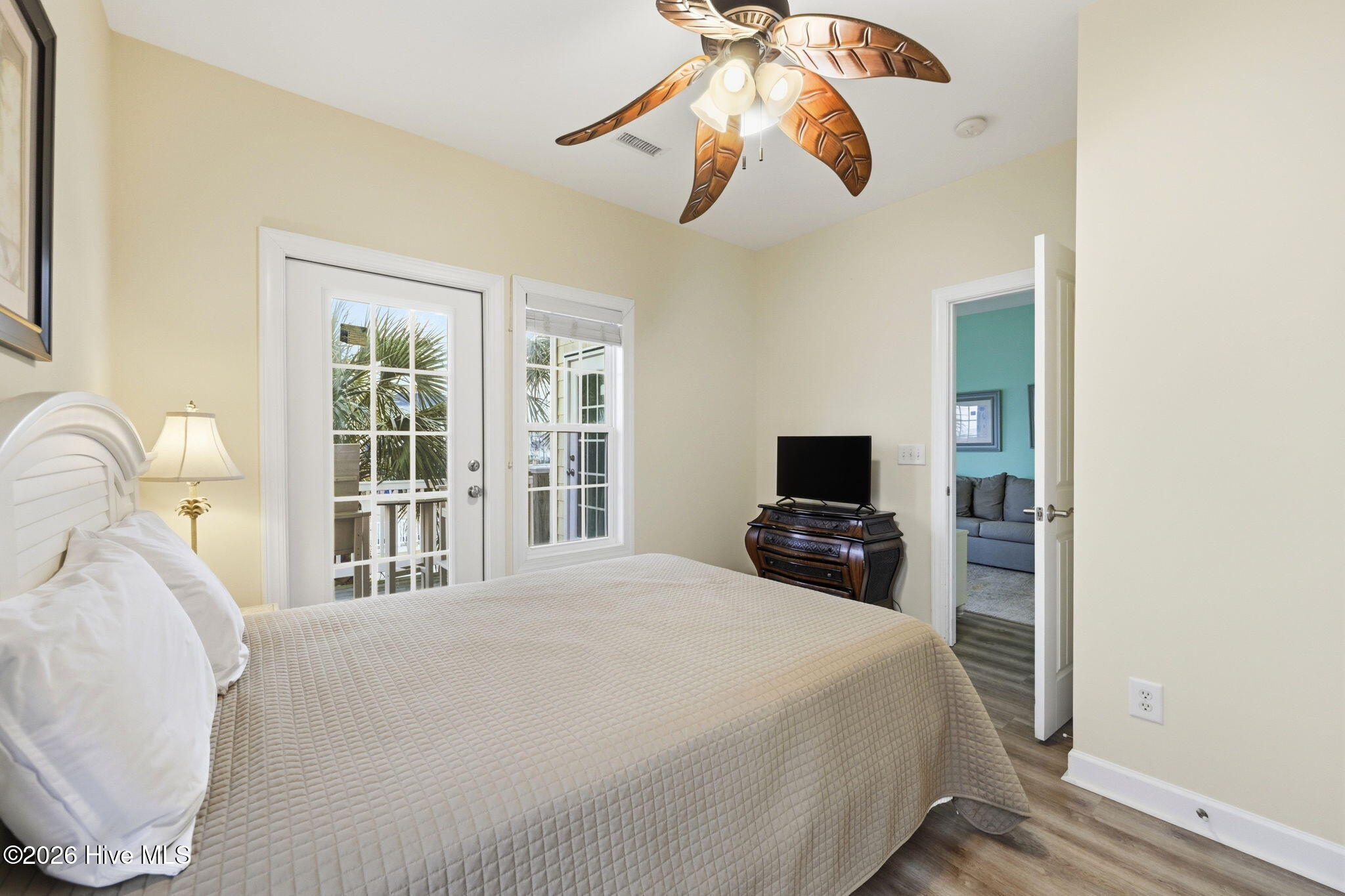 215 Summer Winds Place Property Photo 18