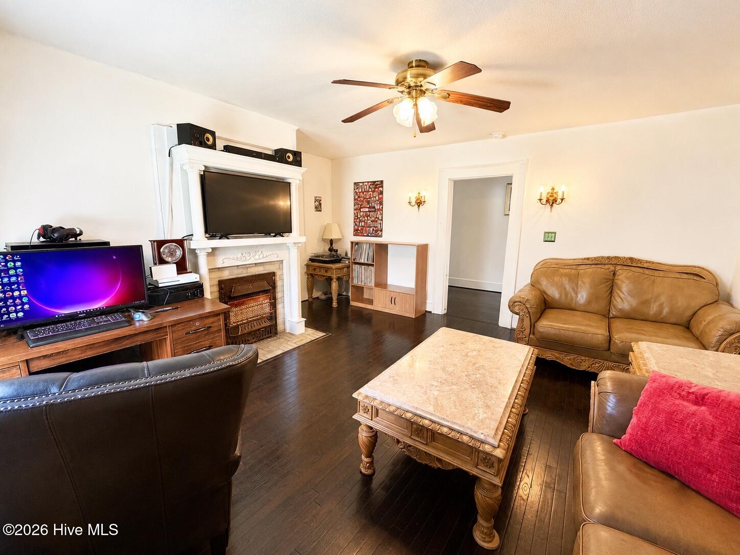 118 S Broad Street Property Photo 7