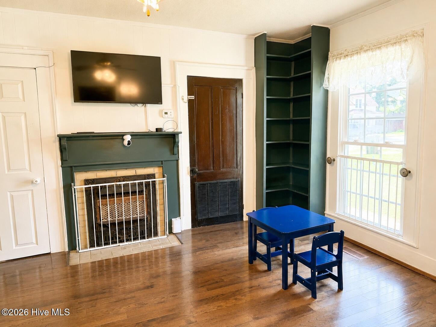 118 S Broad Street Property Photo 8