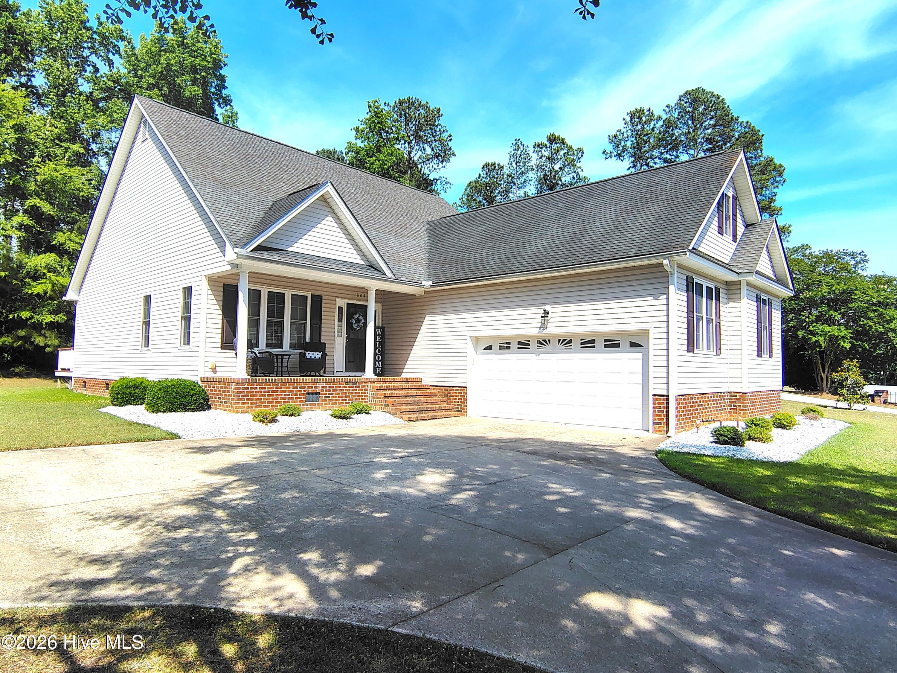 1804 Eastwood Lane Property Photo 2