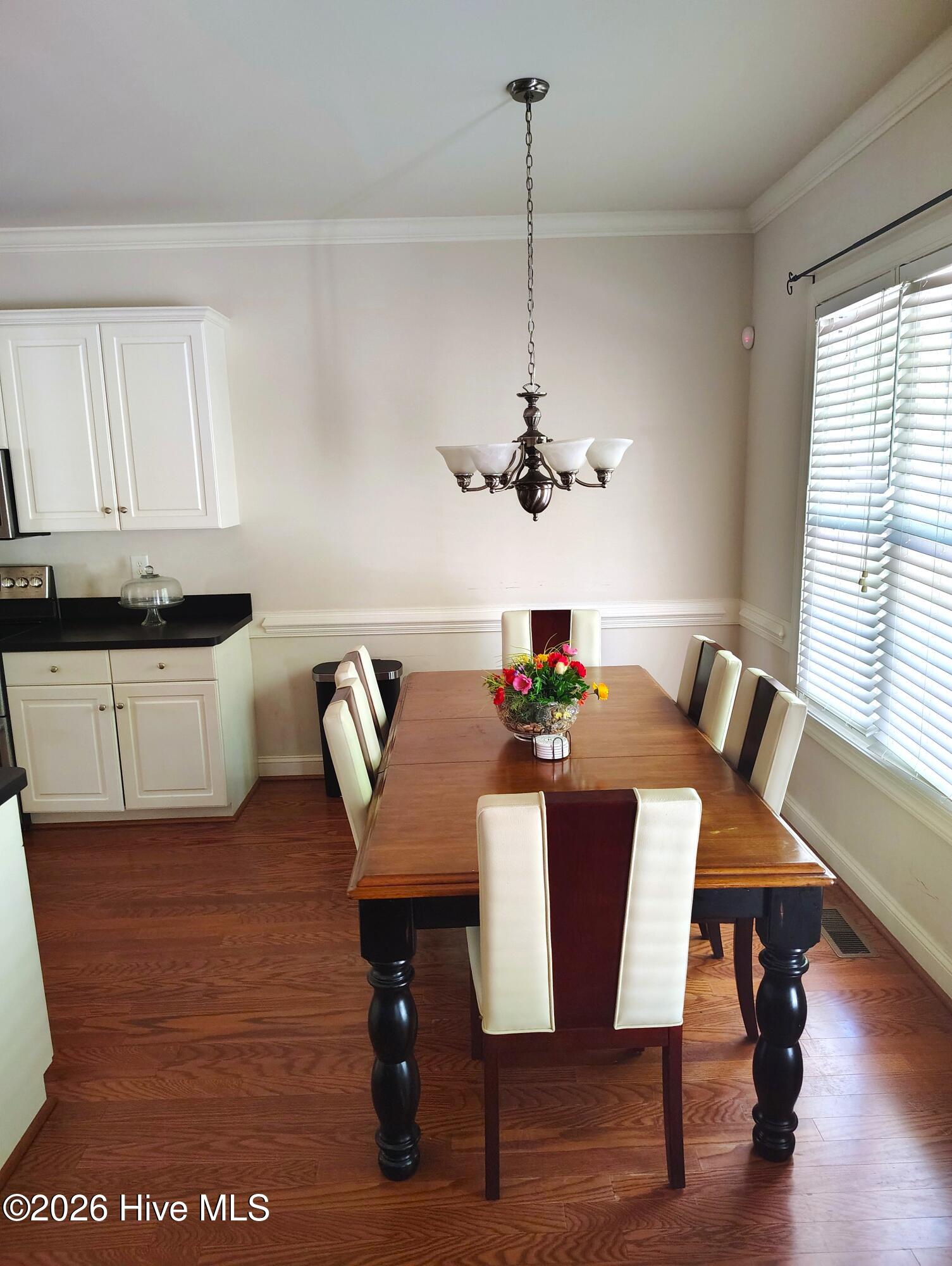 1804 Eastwood Lane Property Photo 7