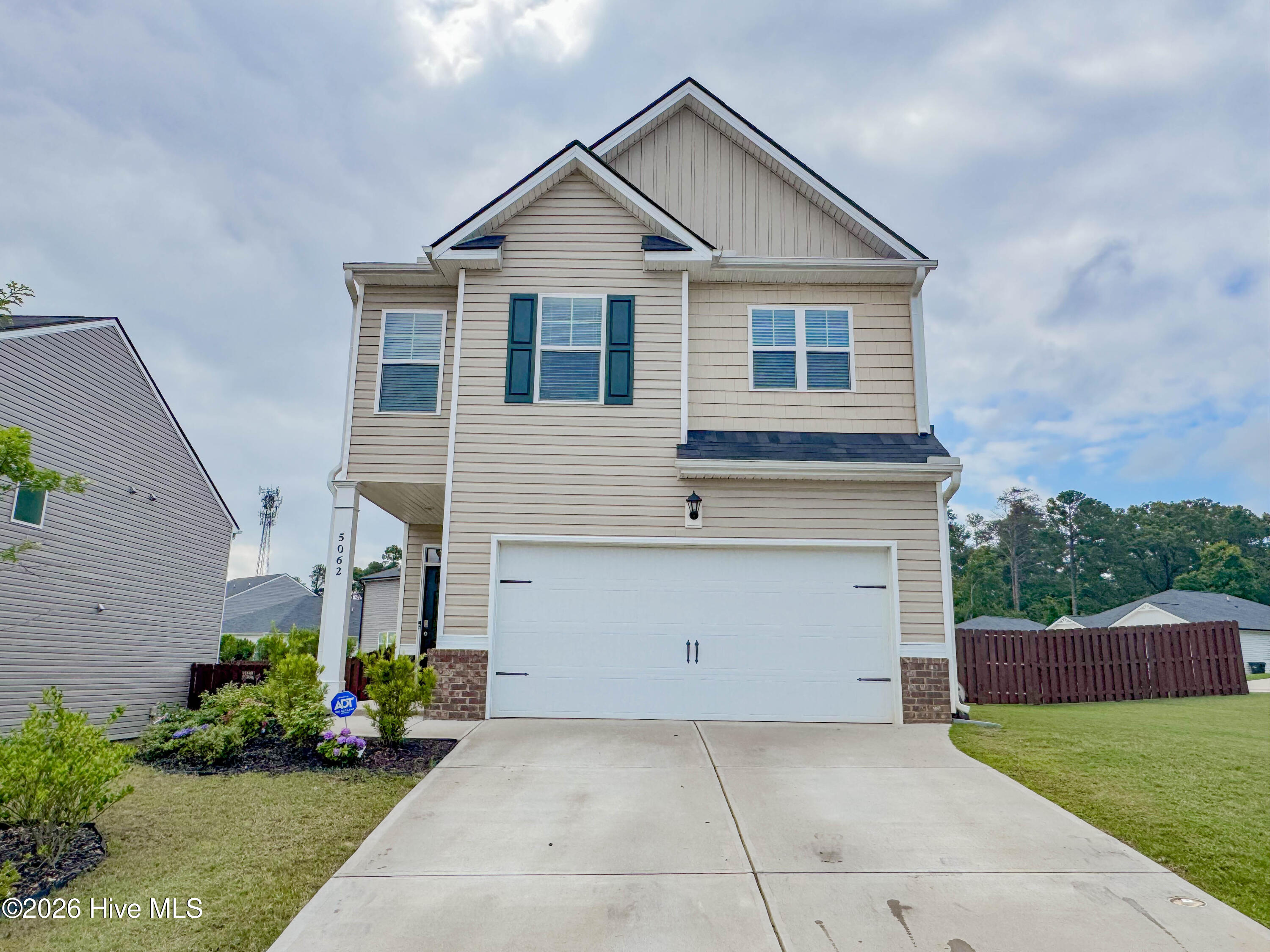 5062 Captain Drive Property Photo 1