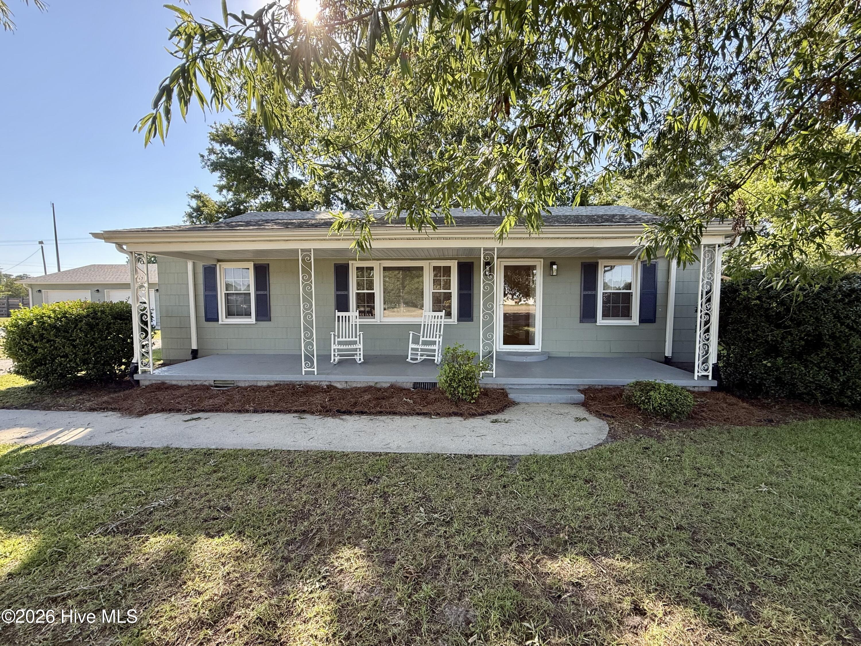 161 Walhurst Avenue Property Photo 3