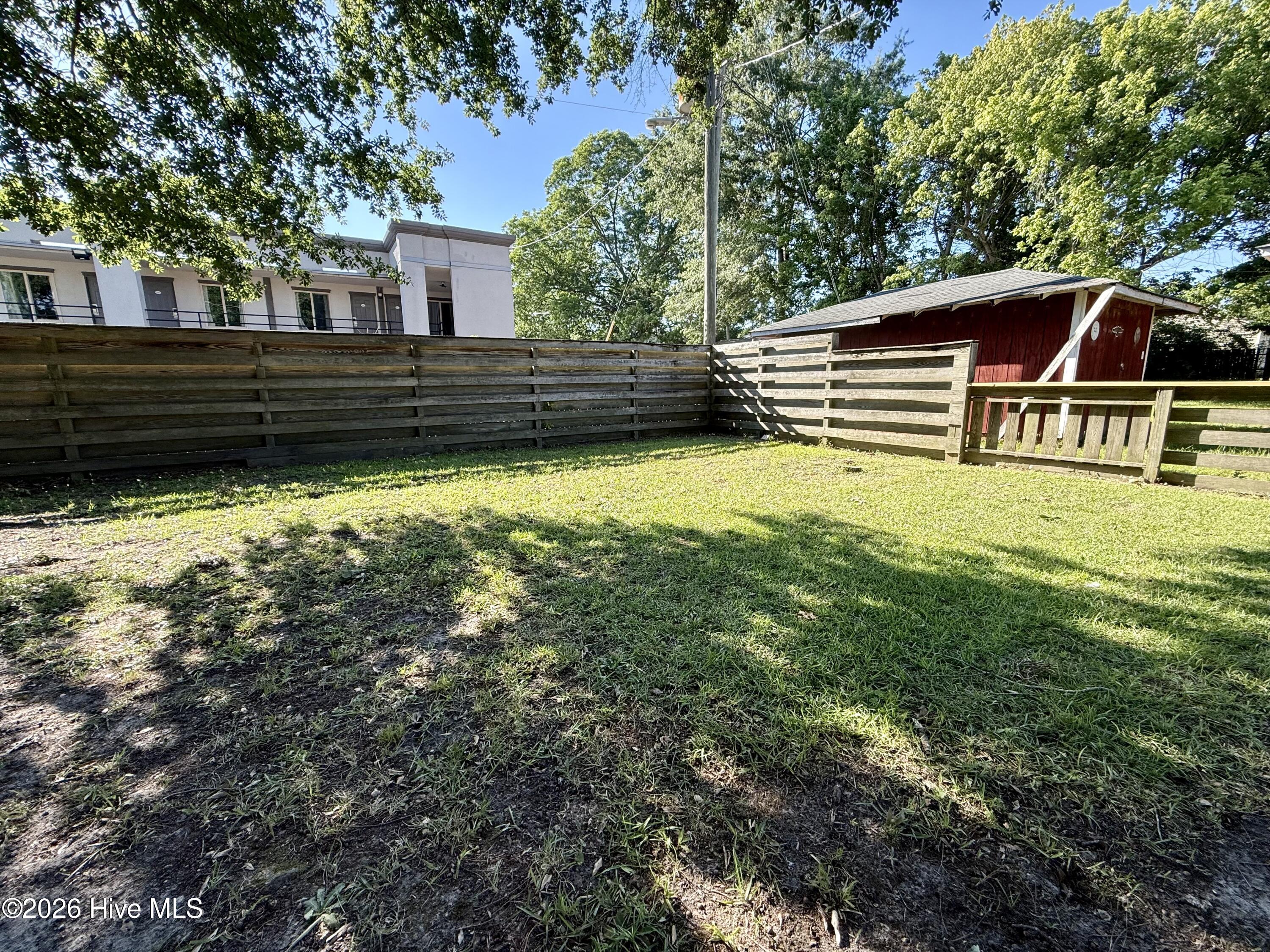 161 Walhurst Avenue Property Photo 9