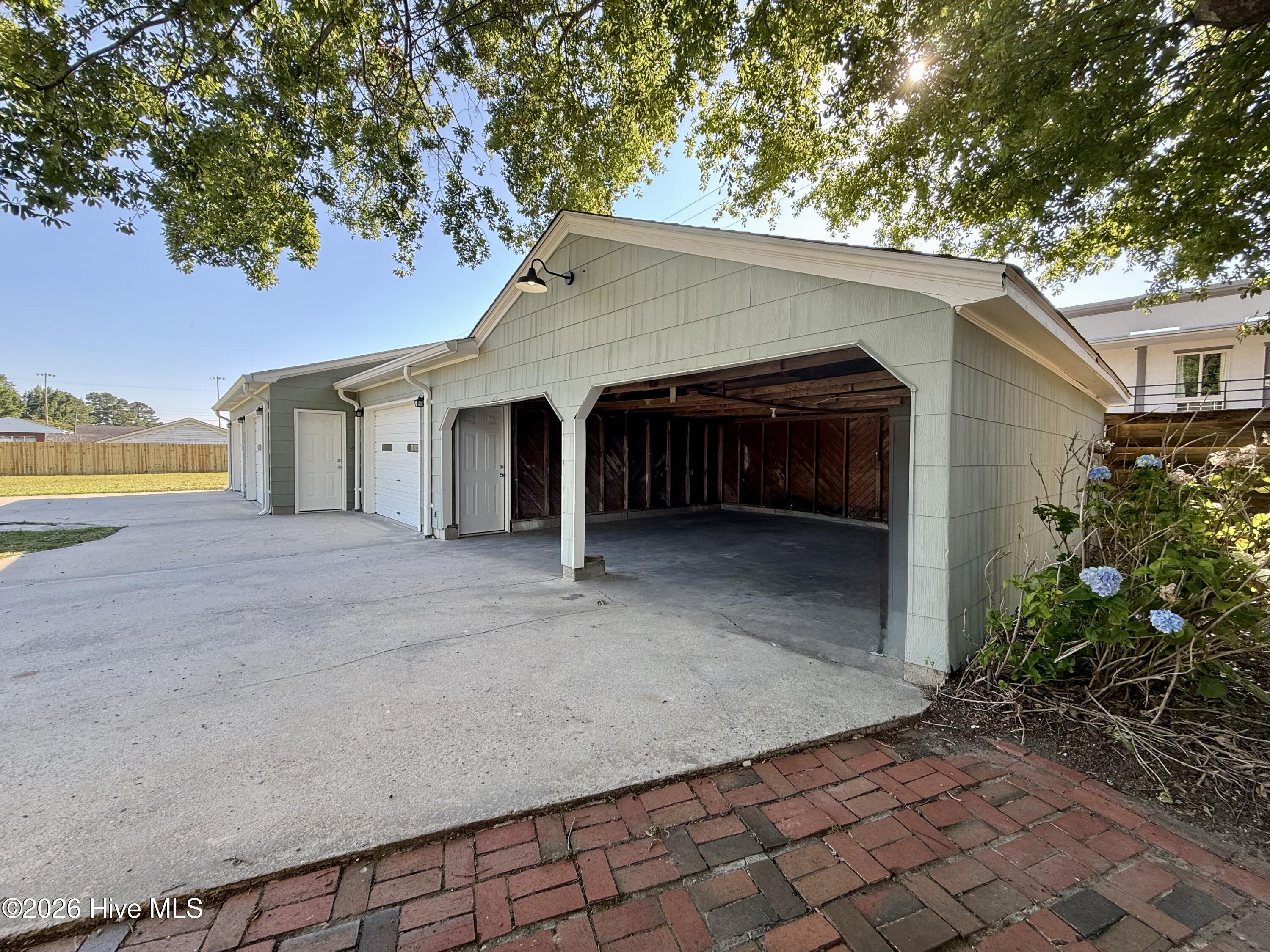161 Walhurst Avenue Property Photo 13