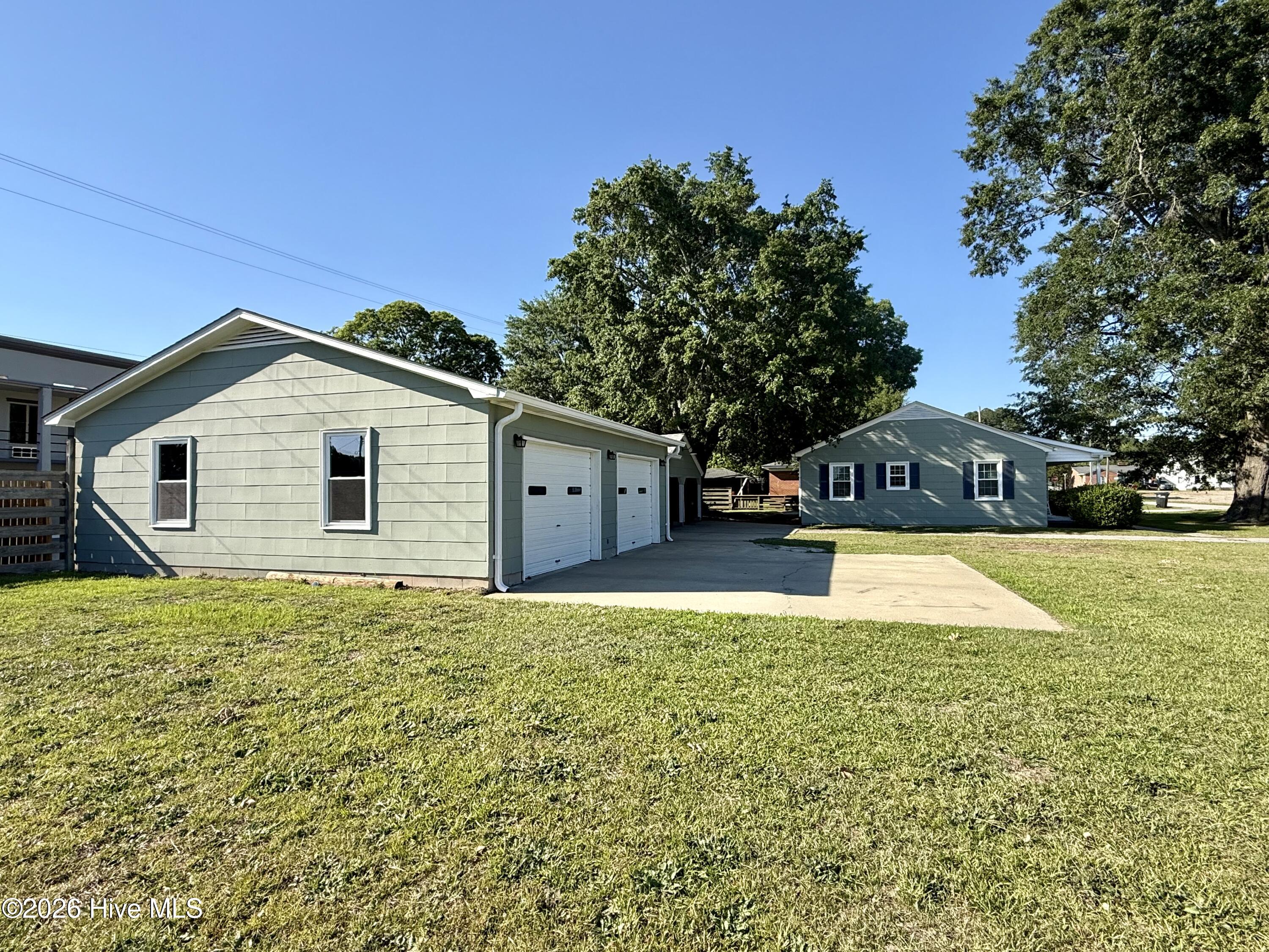 161 Walhurst Avenue Property Photo 15