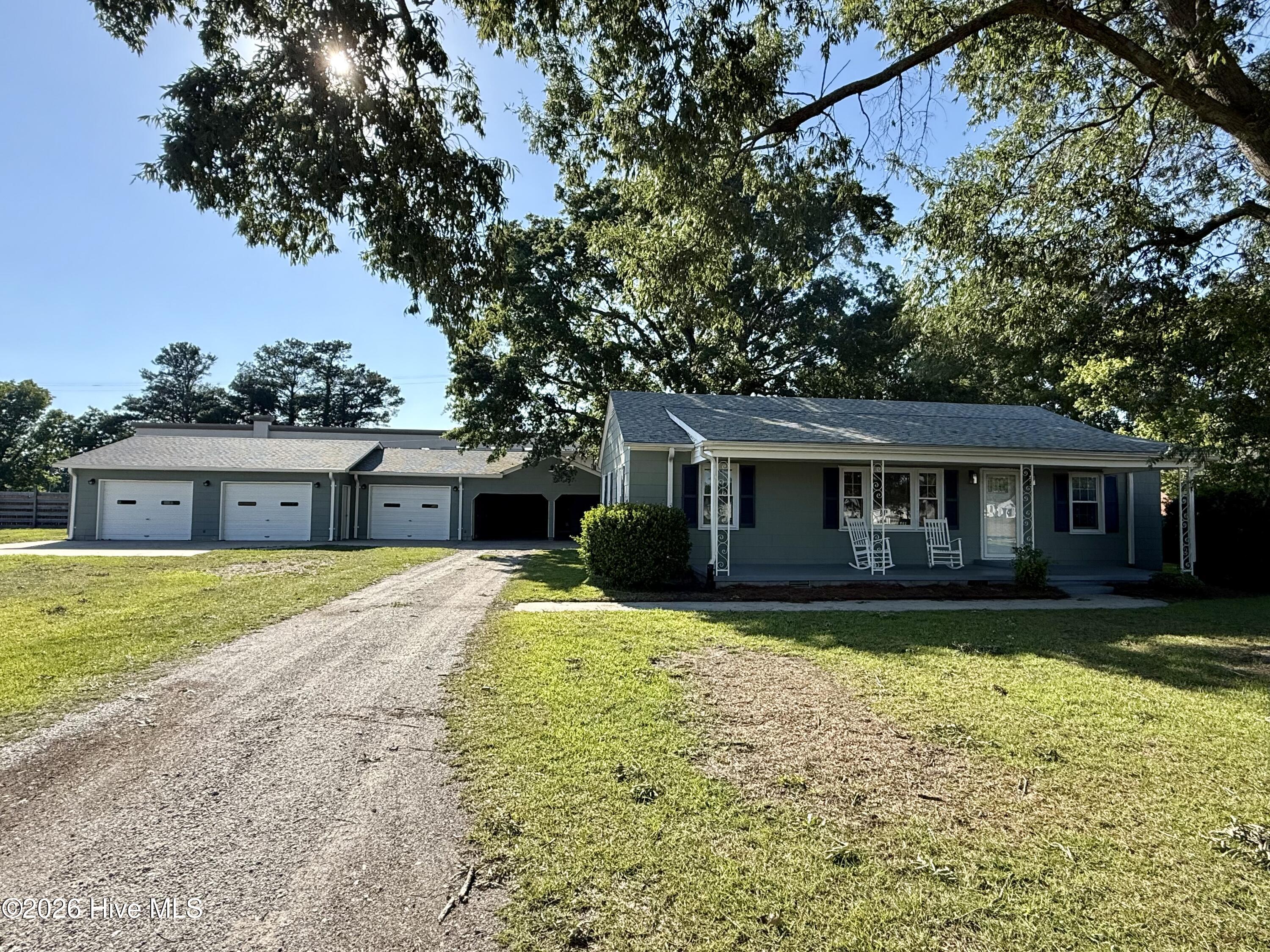 161 Walhurst Avenue Property Photo 19