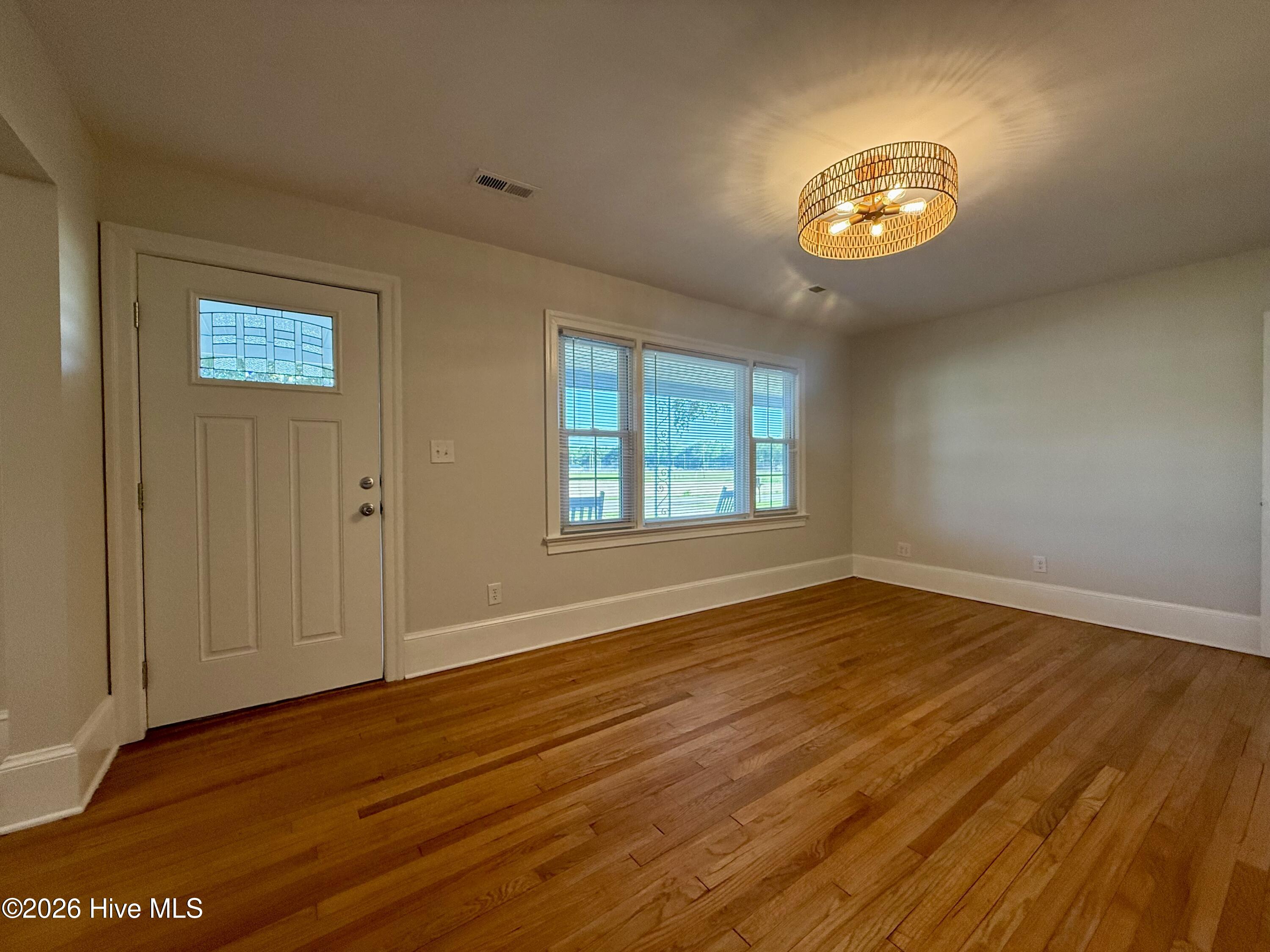 161 Walhurst Avenue Property Photo 30