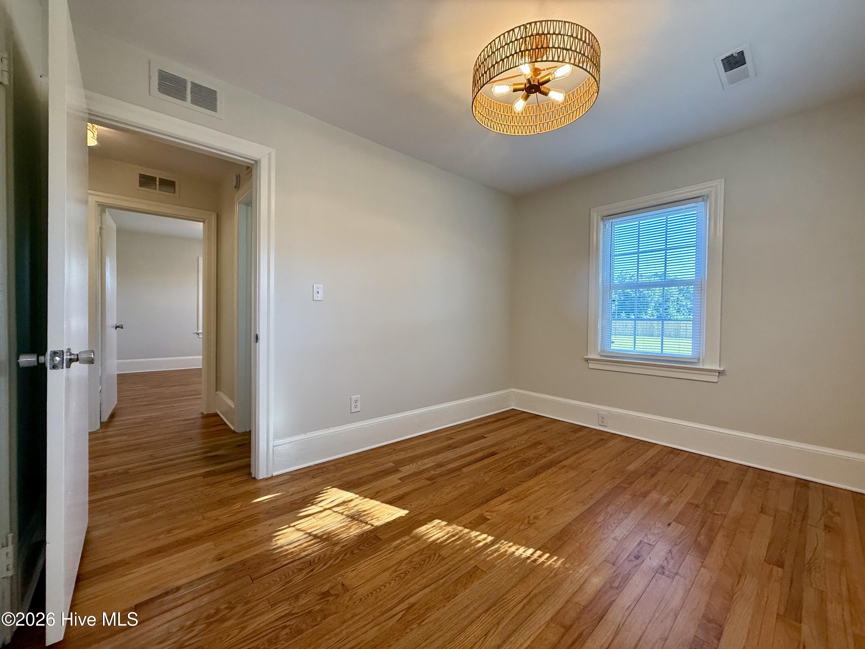 161 Walhurst Avenue Property Photo 32