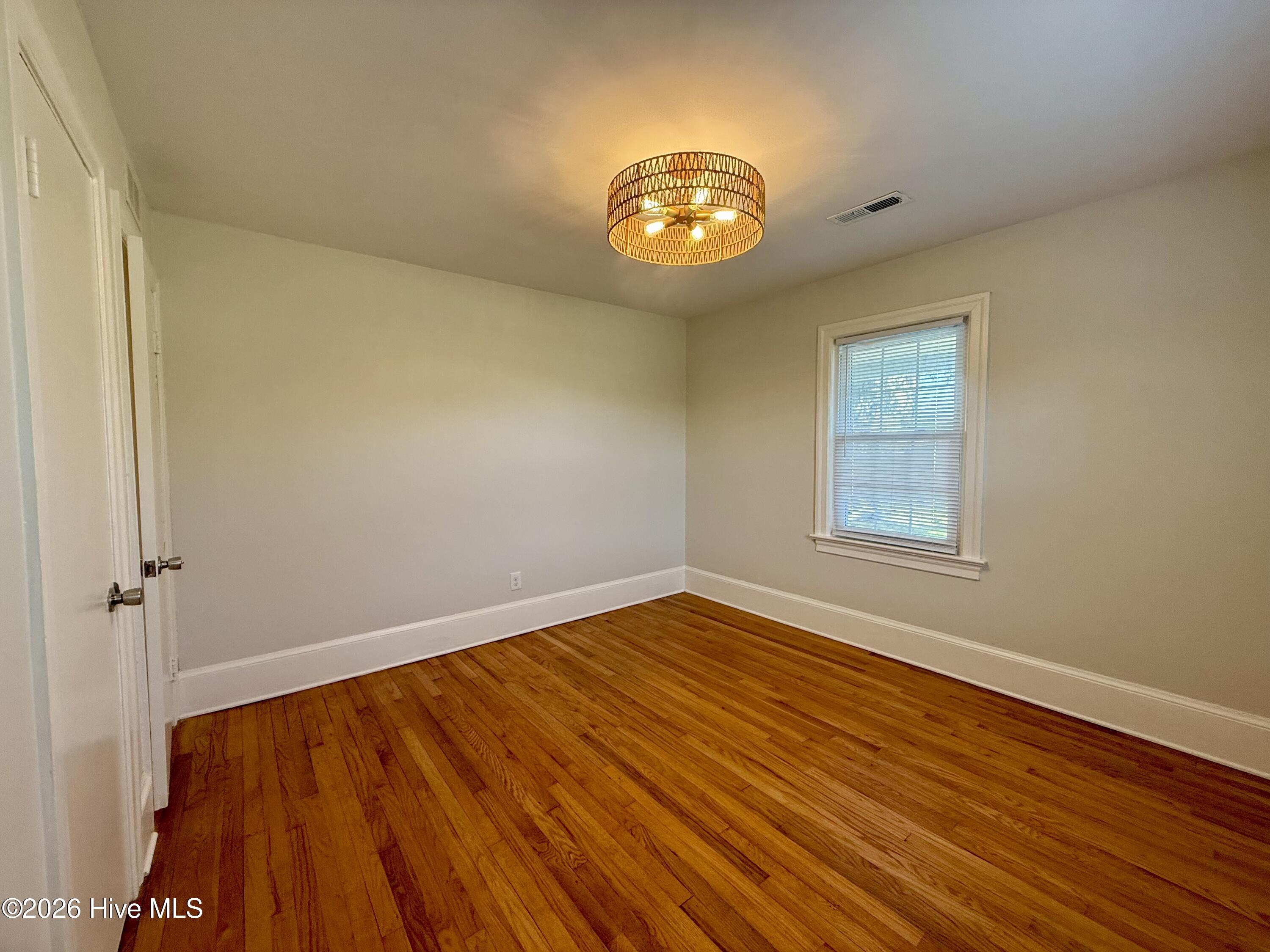 161 Walhurst Avenue Property Photo 39