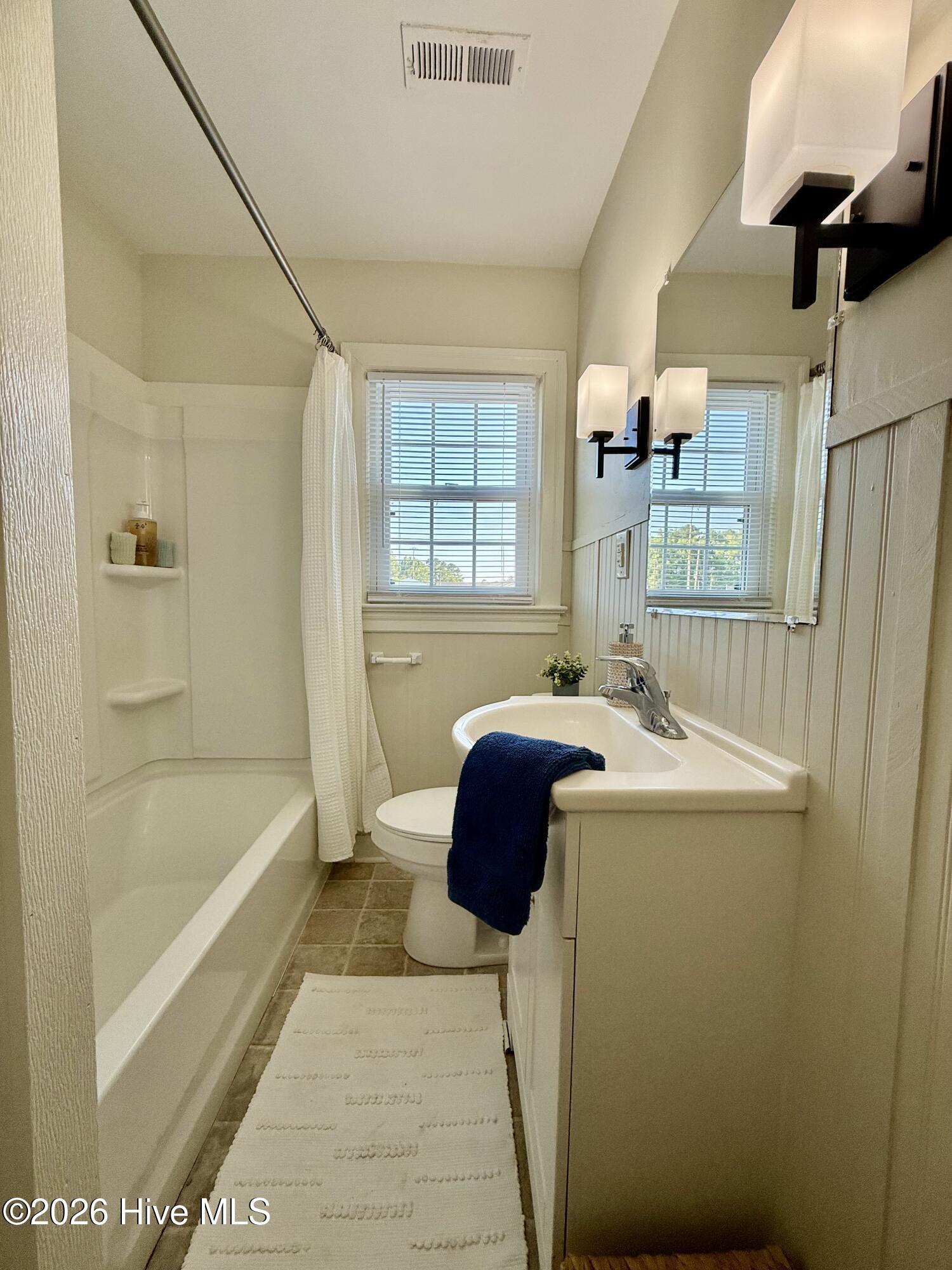 161 Walhurst Avenue Property Photo 43