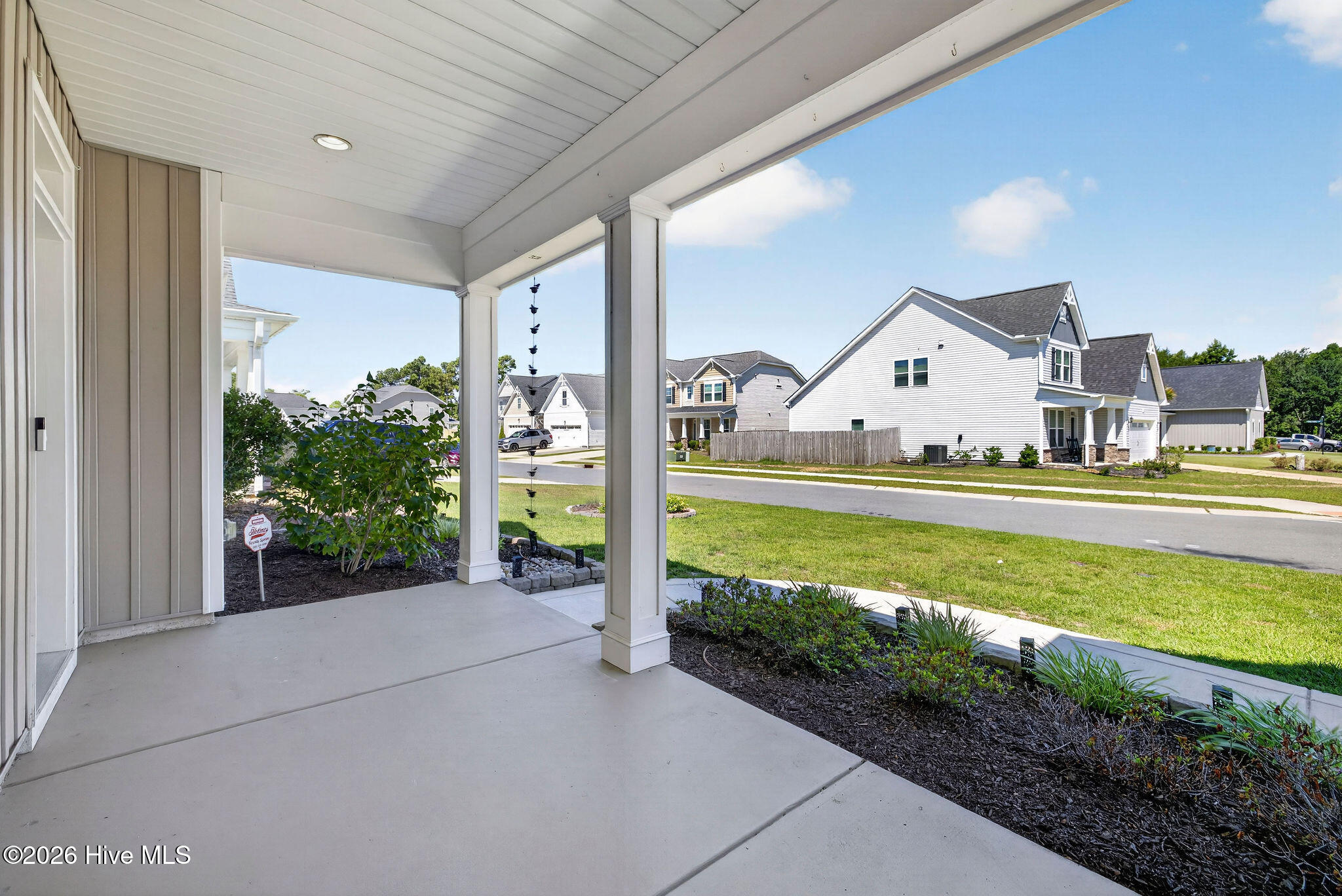 52 Violetear Ridge Property Photo 3