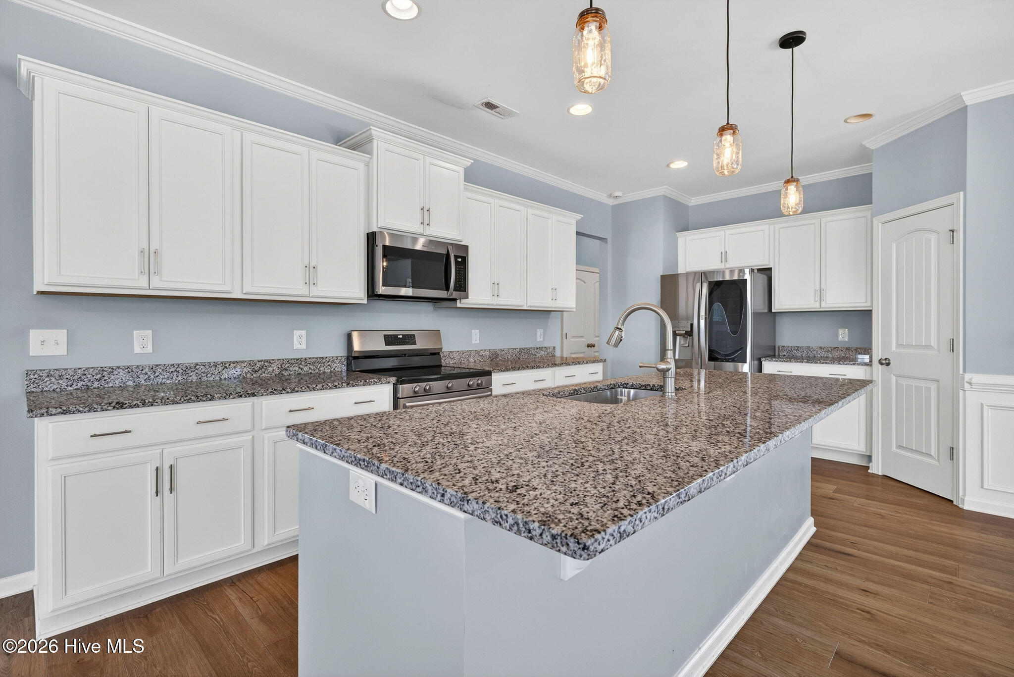 52 Violetear Ridge Property Photo 13