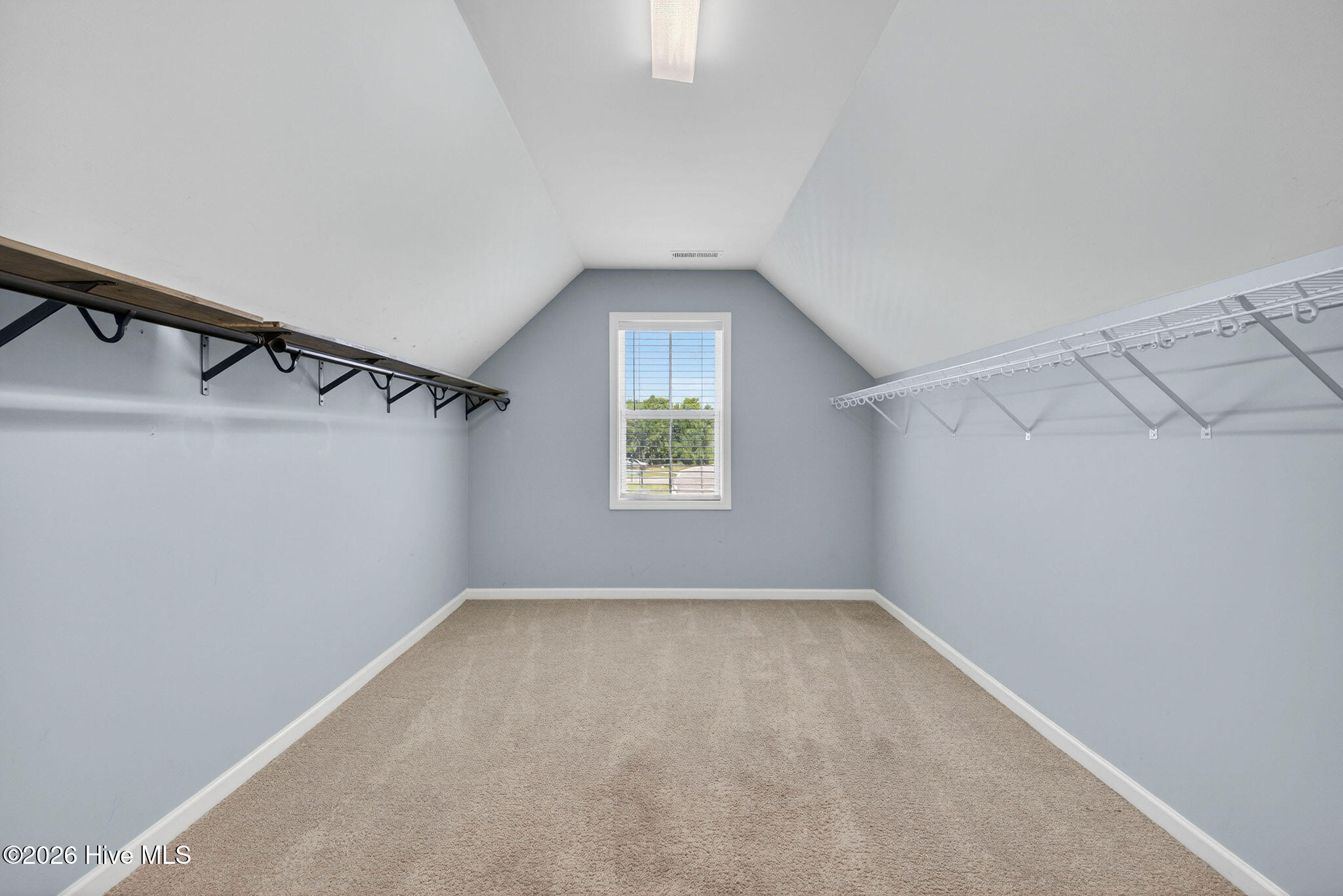 52 Violetear Ridge Property Photo 42