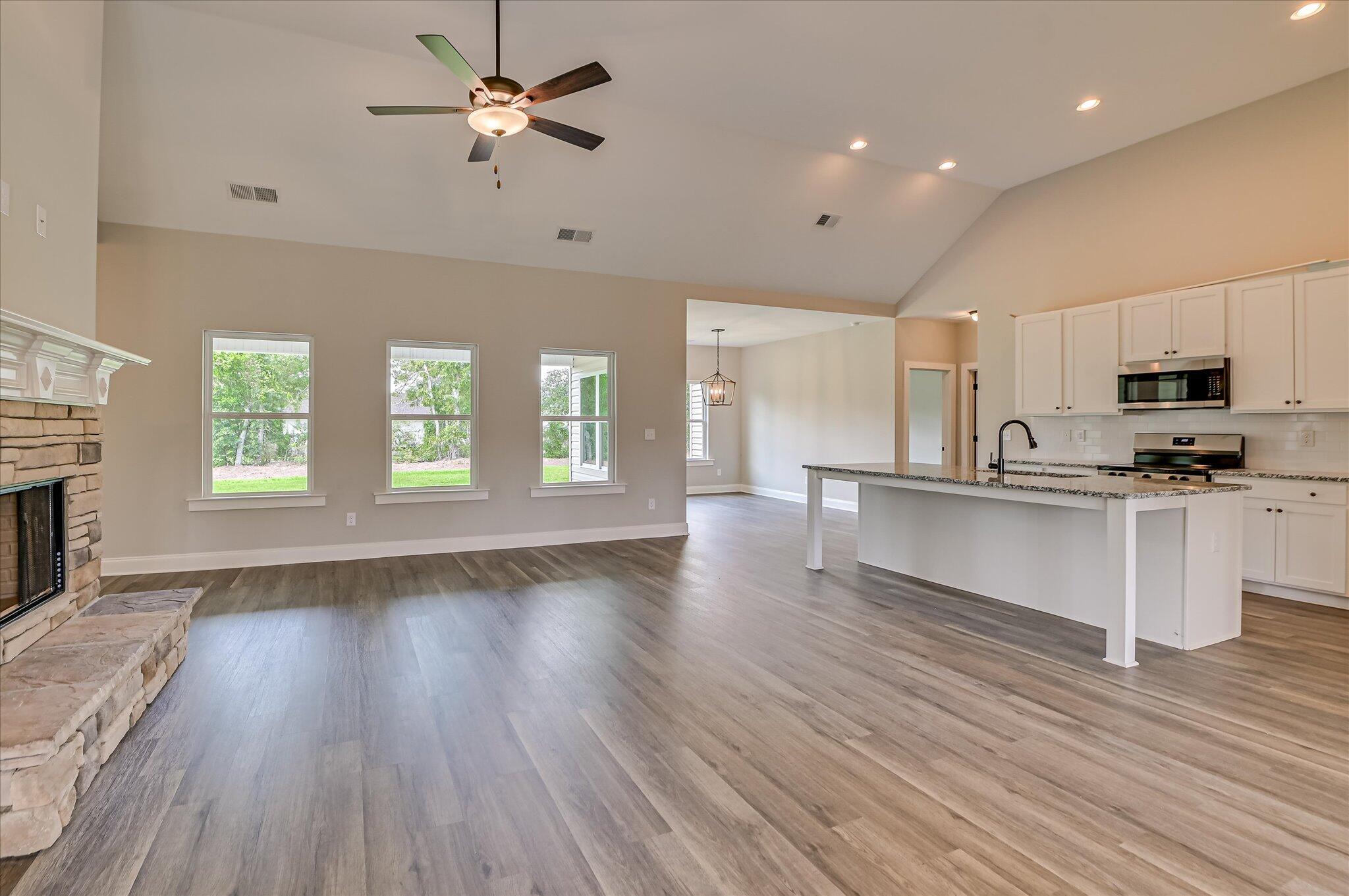 151 Tupelo Lane Property Photo 8