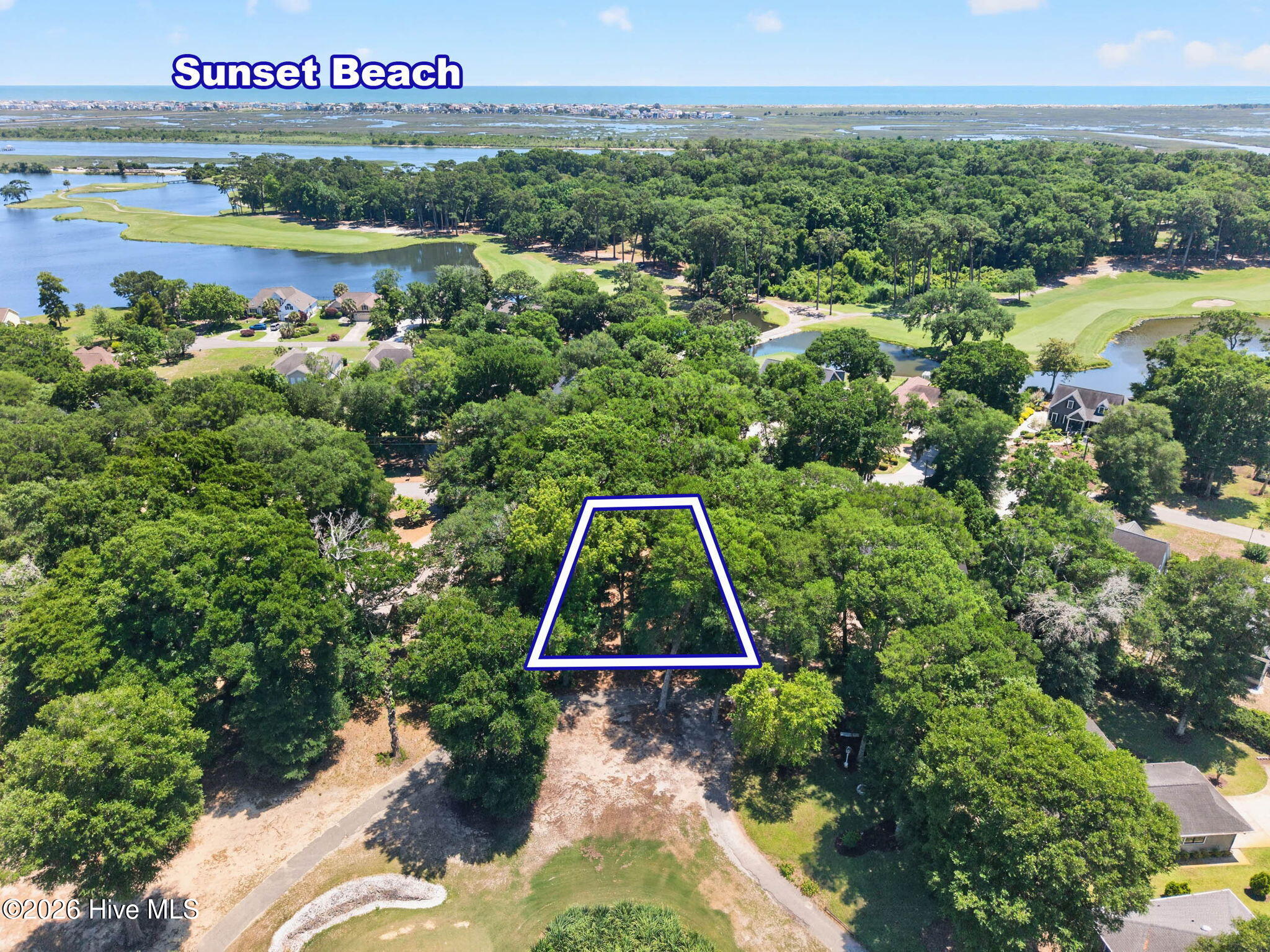 476 Lake Shore Drive Property Photo 5