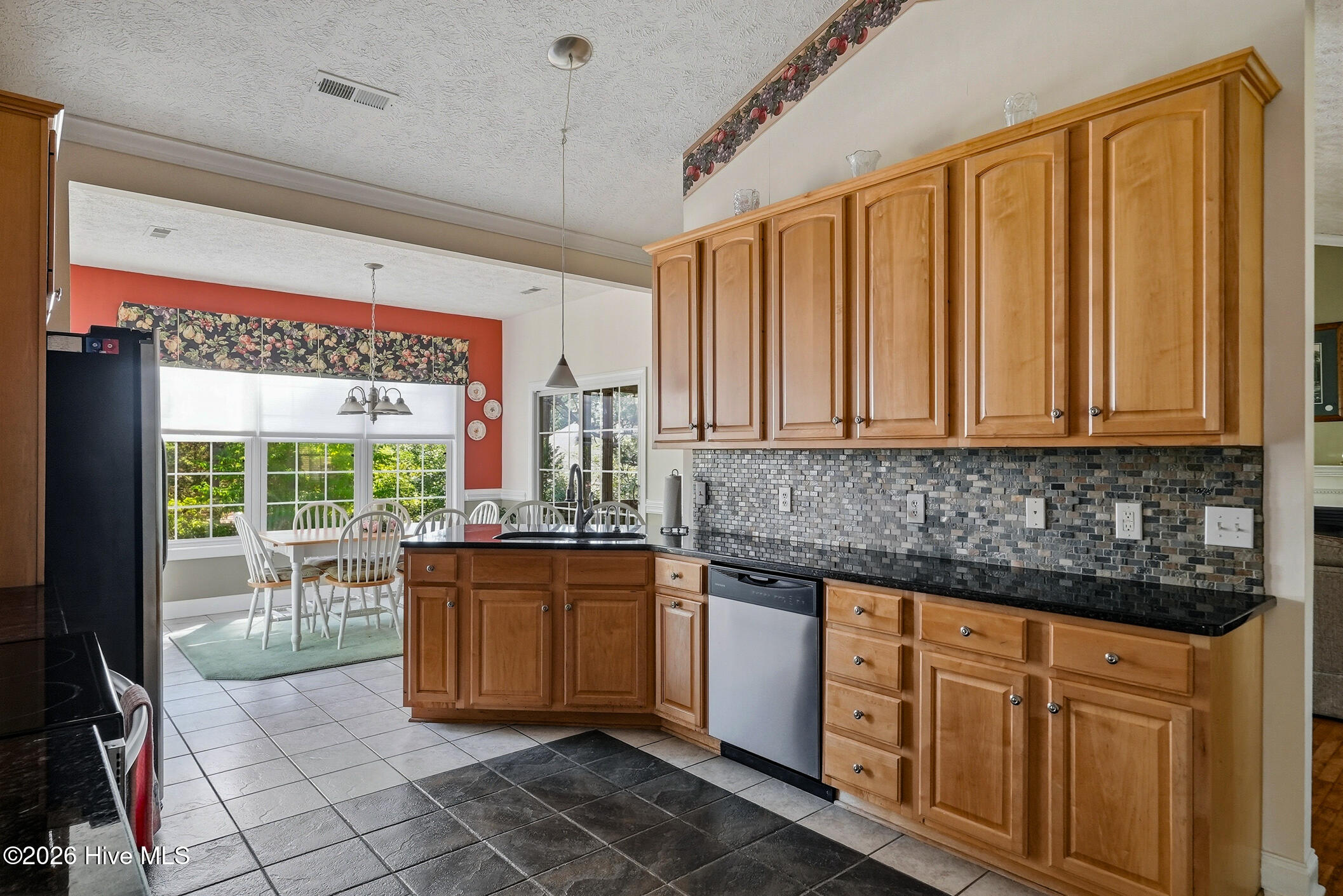 103 Smathers Drive Property Photo 14