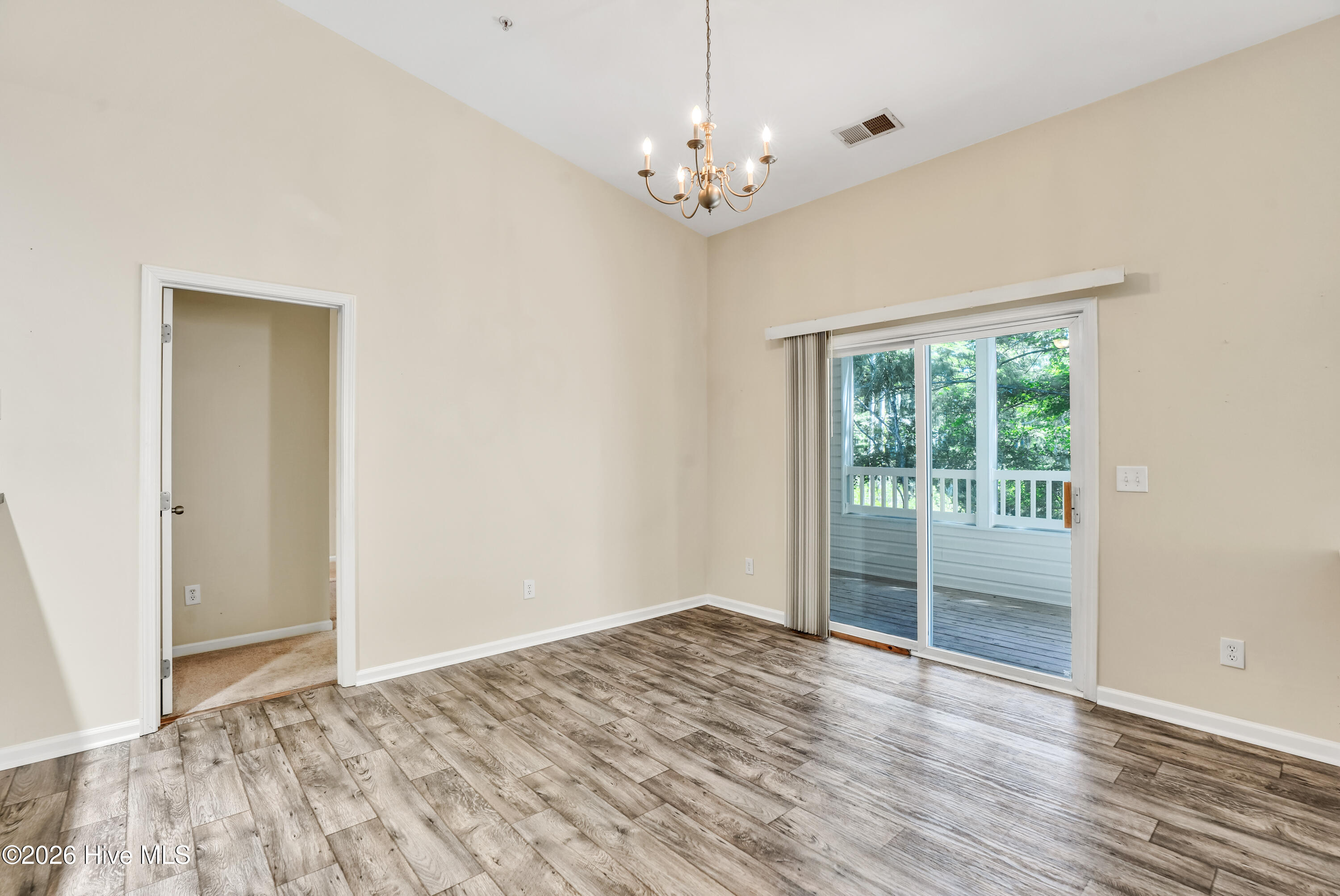 3907 River Front Place Unit 202 Property Photo 14