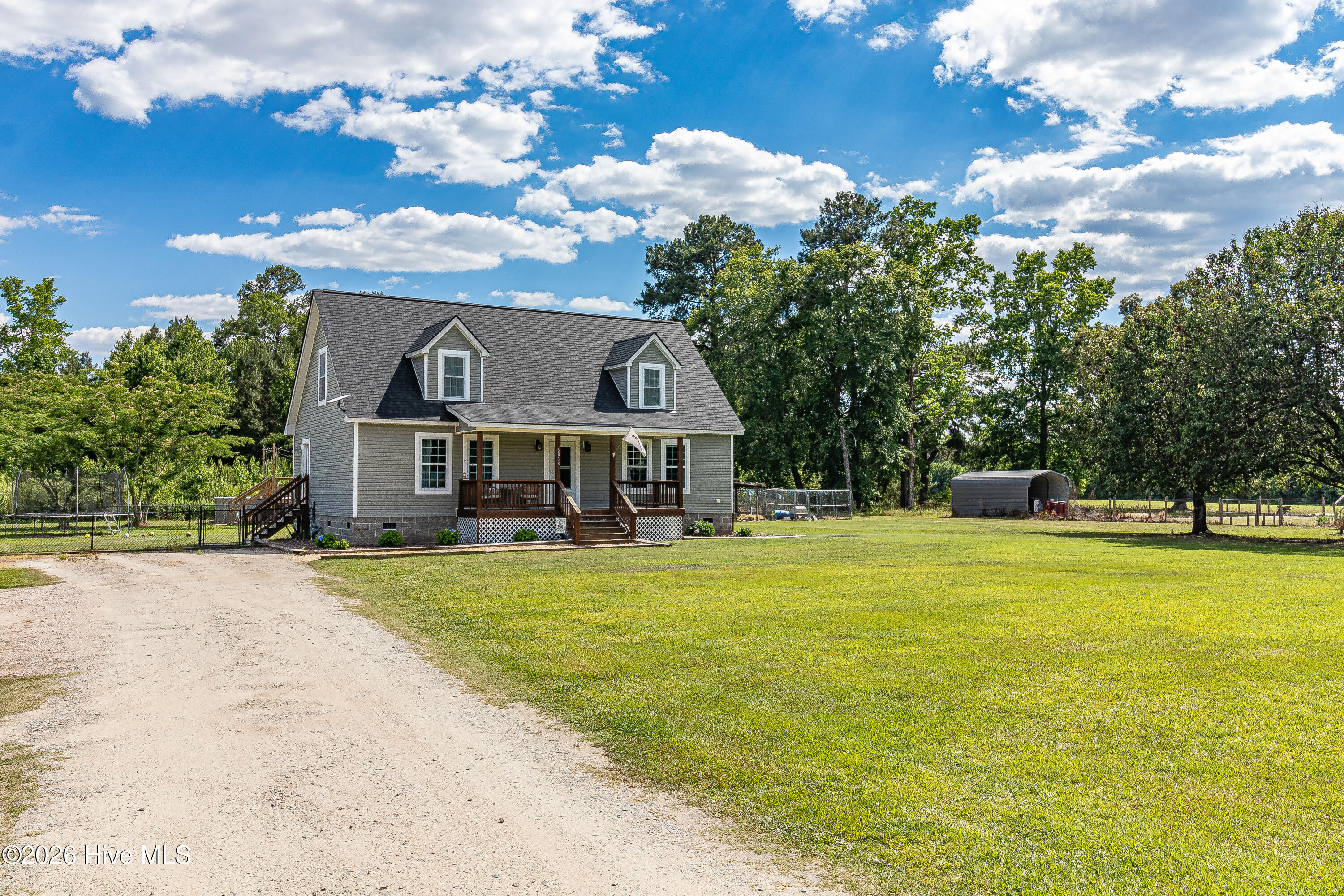 6868 Glover Road Property Photo 3
