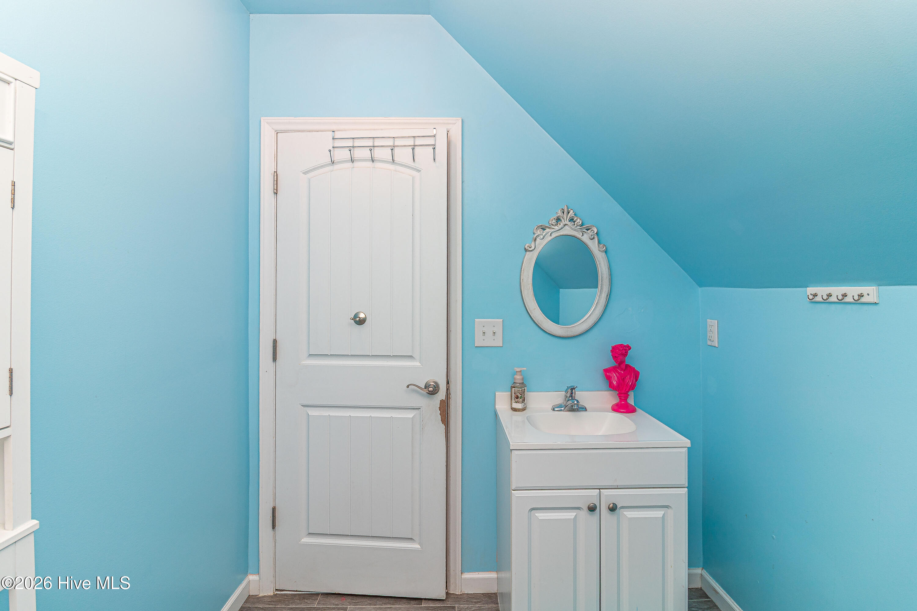6868 Glover Road Property Photo 27
