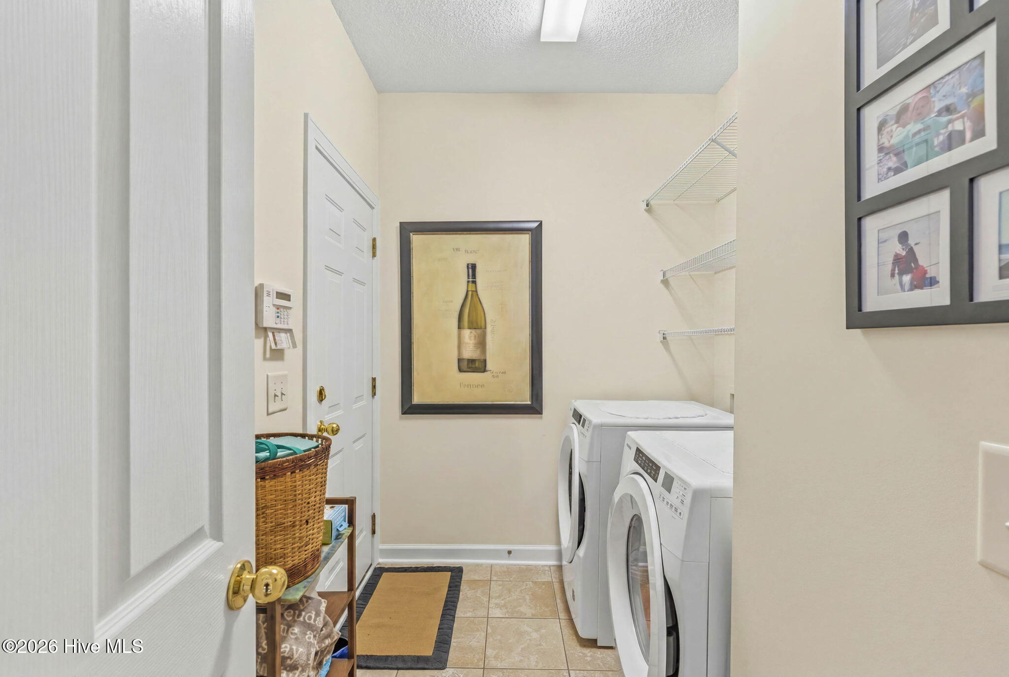 938 Meadowlands Trail Nw Property Photo 37
