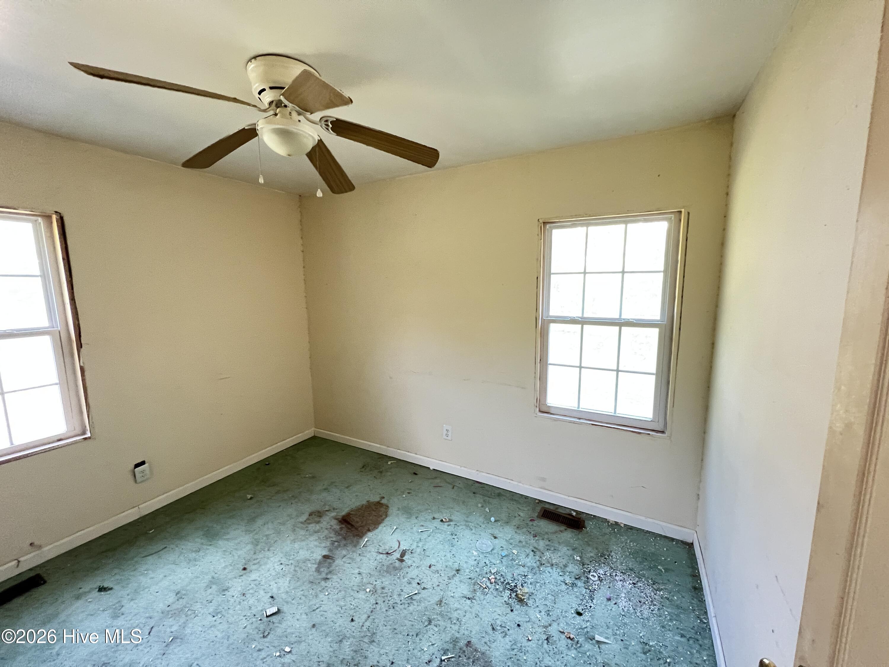 121 Forest Place Property Photo 1