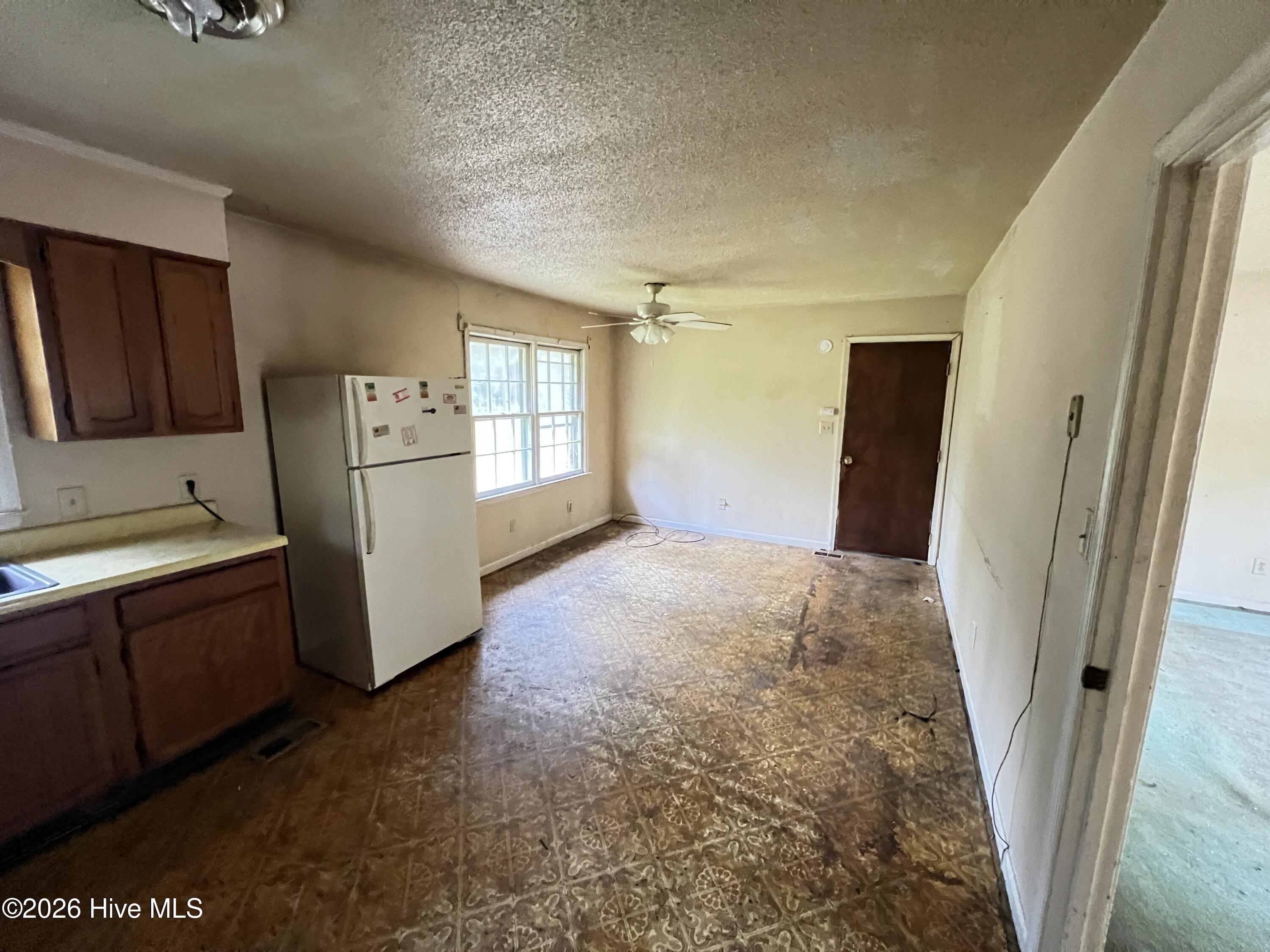121 Forest Place Property Photo 10