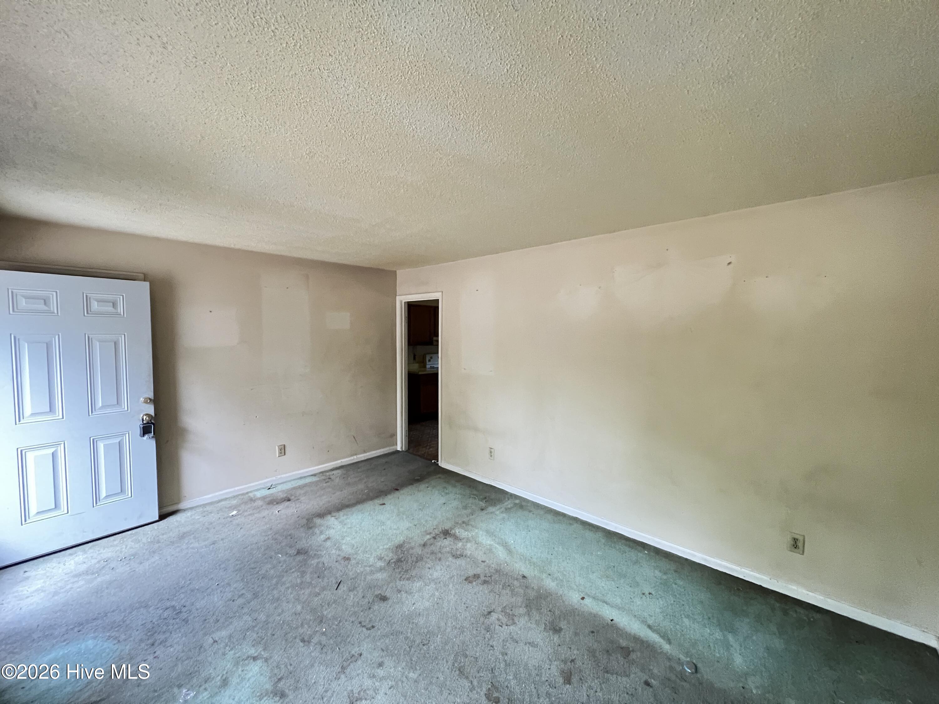 121 Forest Place Property Photo 13
